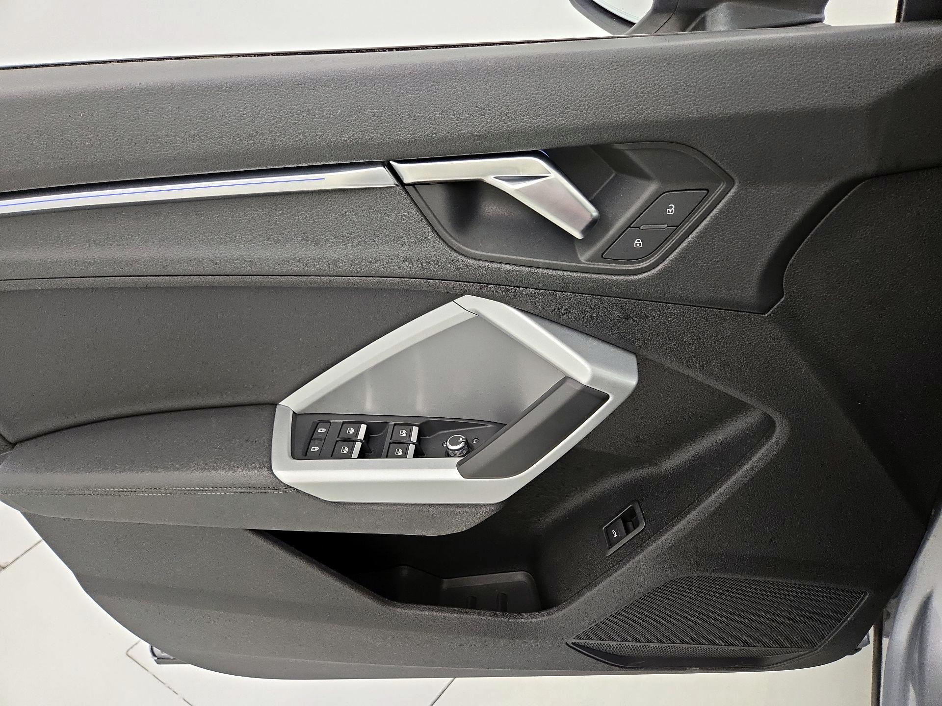 Thumbnail: 2021 Audi Q3 - 12