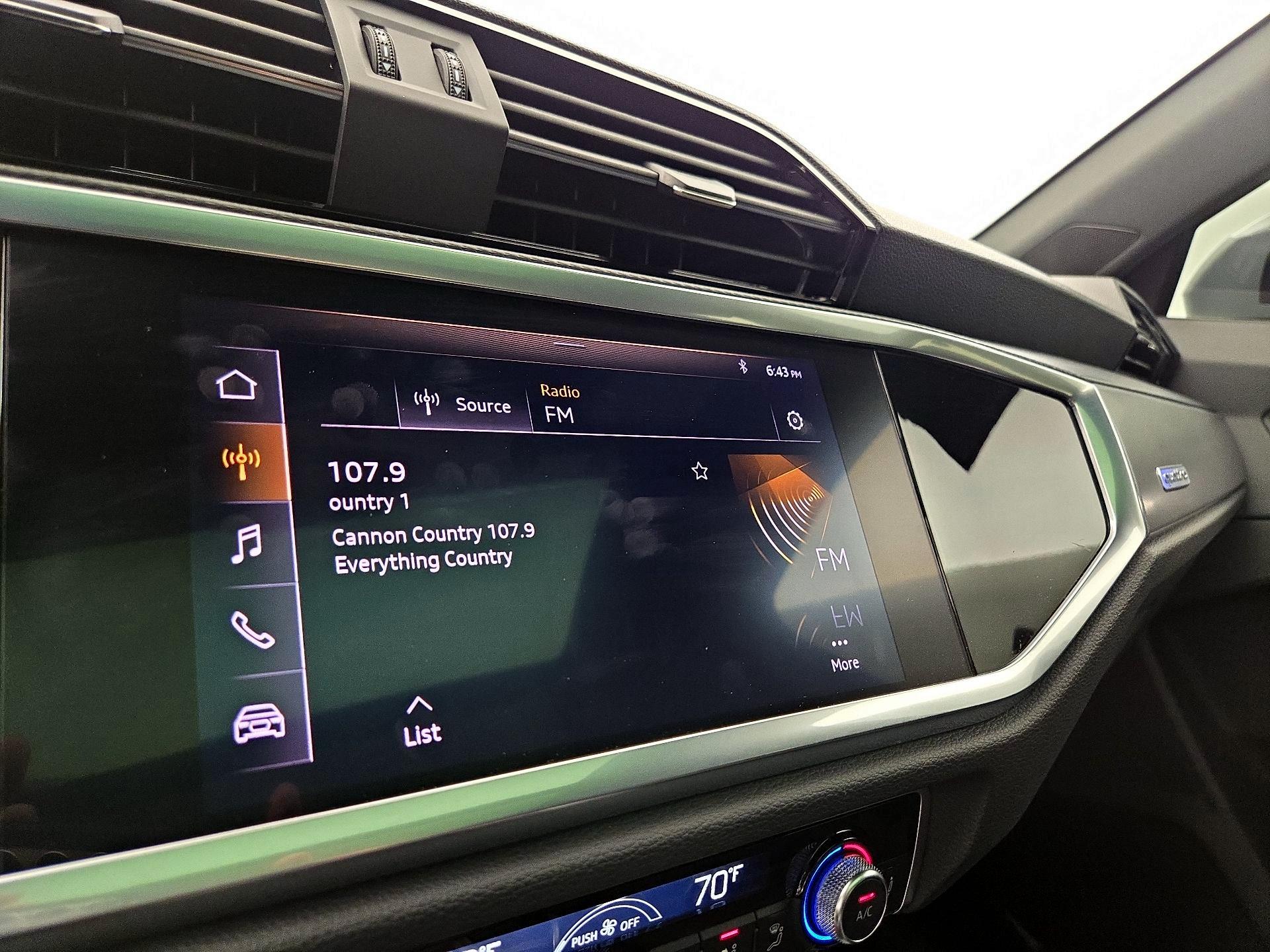 Thumbnail: 2021 Audi Q3 - 15