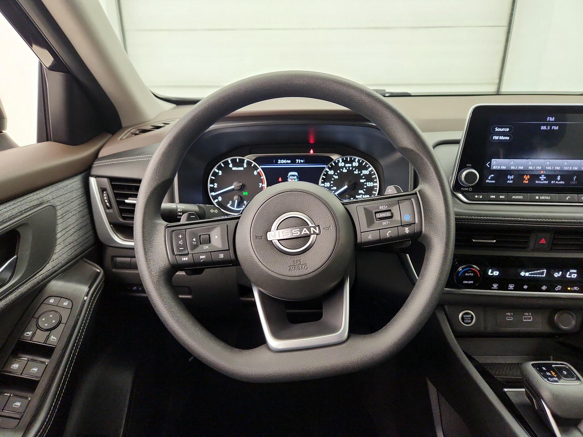 Thumbnail: 2023 Nissan Rogue - 10
