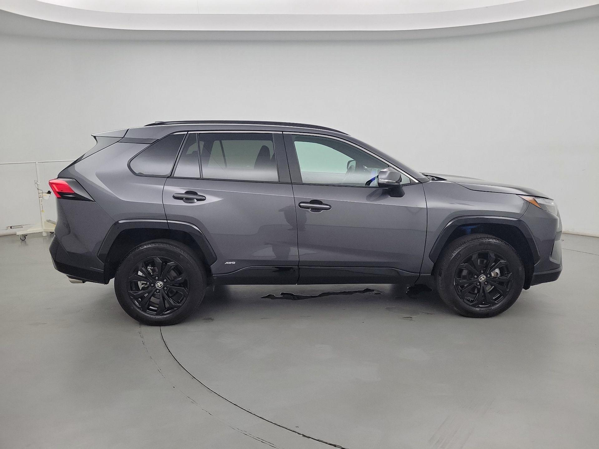 Thumbnail: 2023 Toyota RAV4 - 4