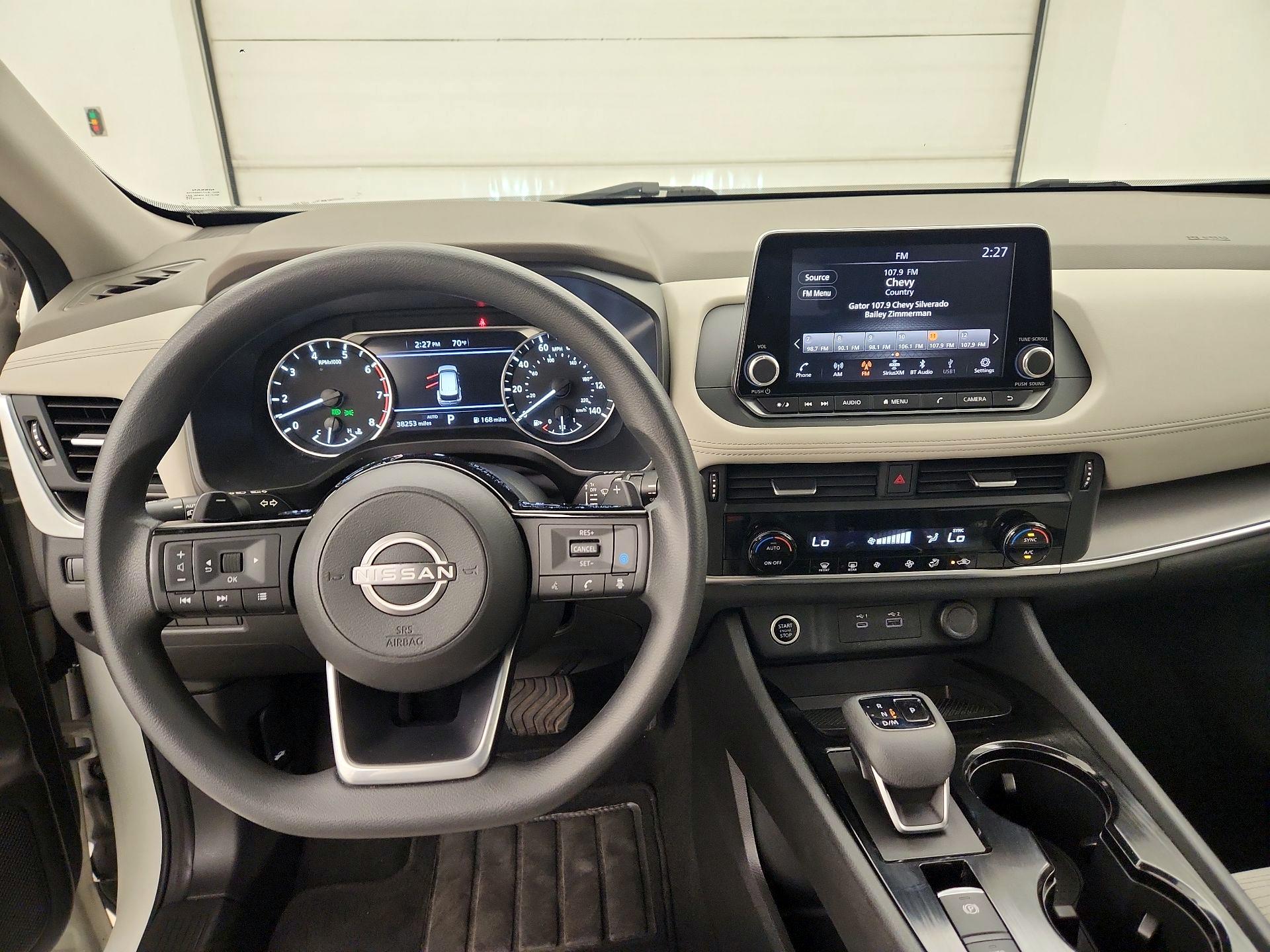Thumbnail: 2023 Nissan Rogue - 10