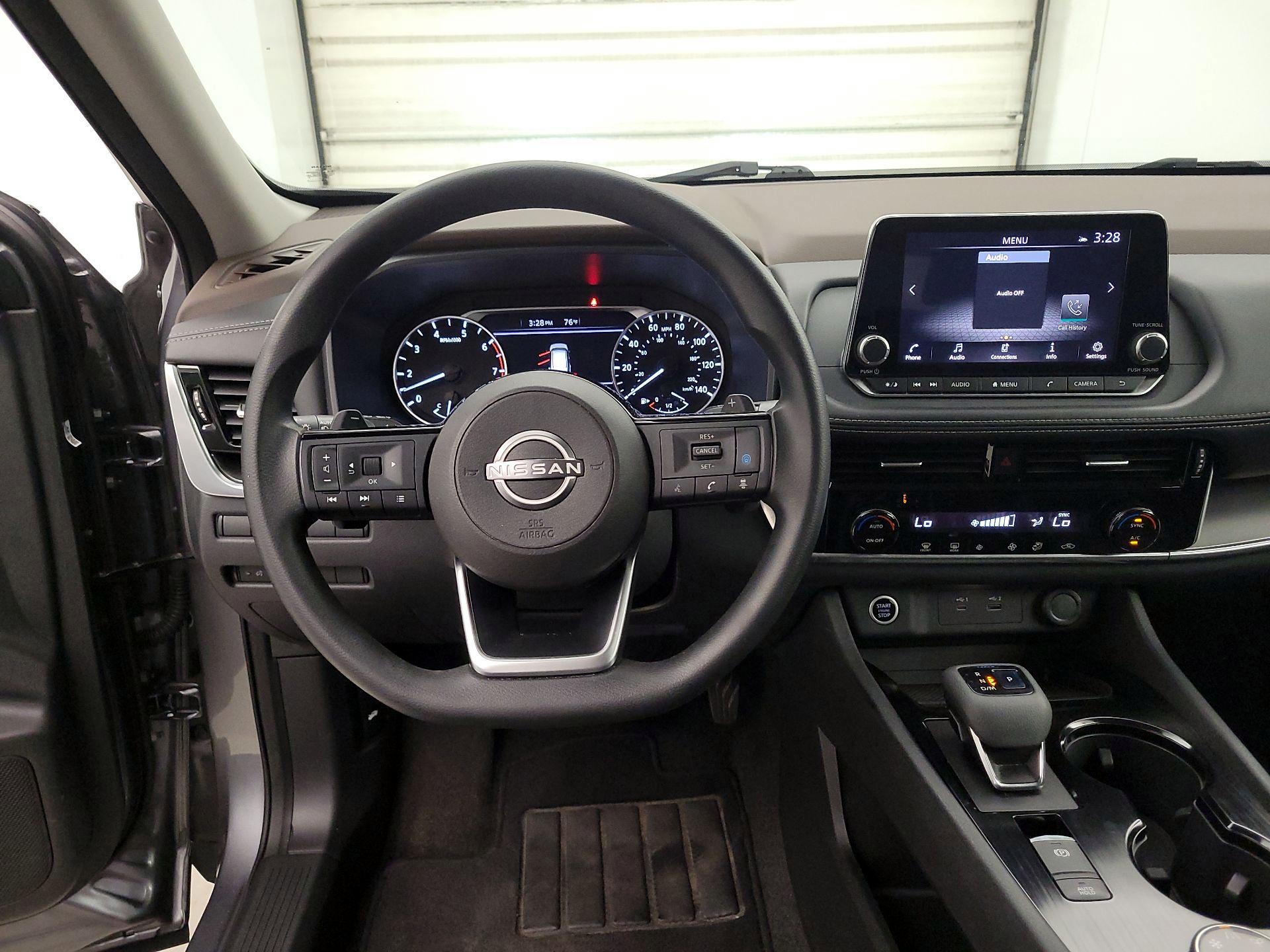 Thumbnail: 2022 Nissan Rogue - 10