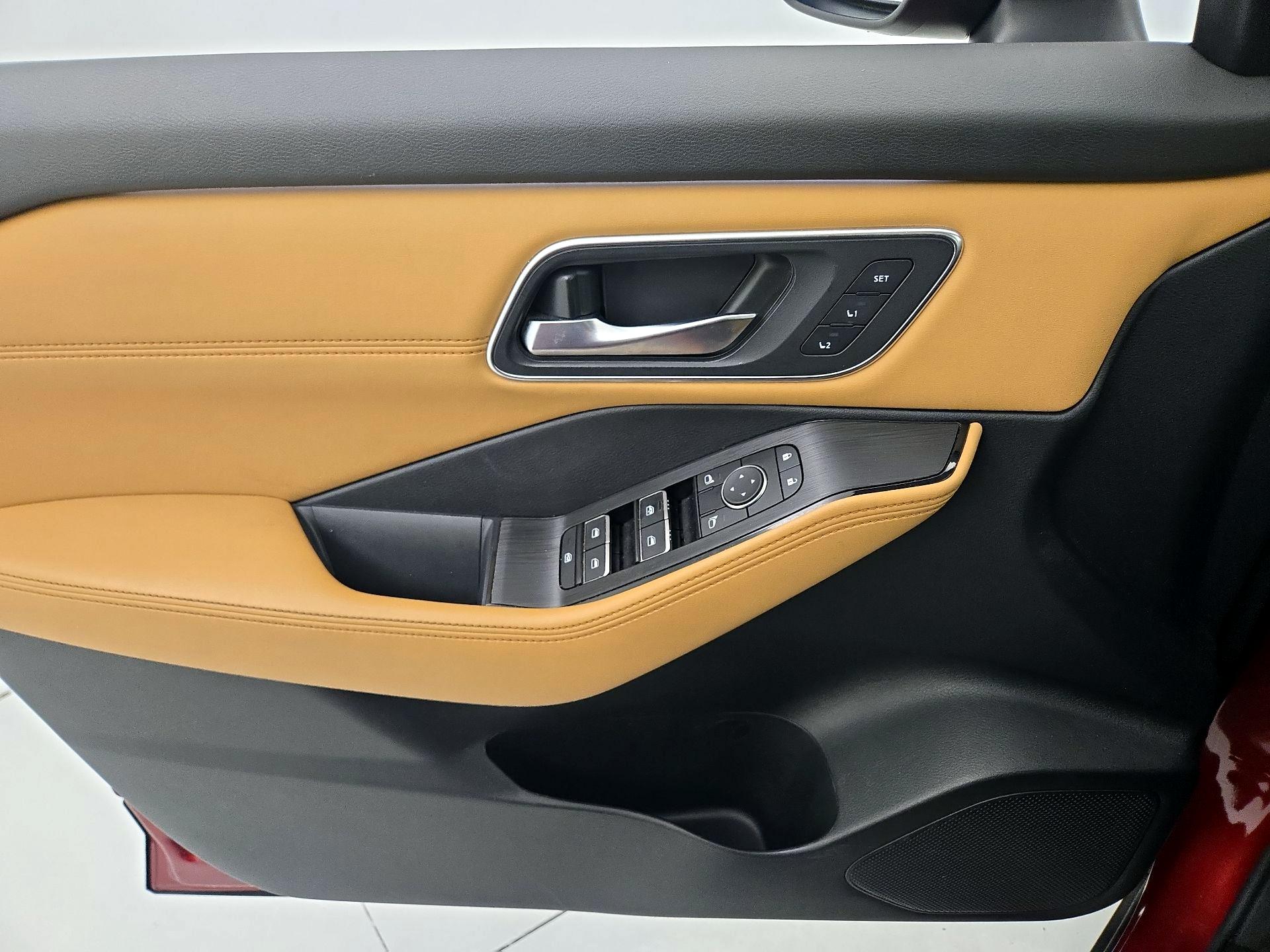 Thumbnail: 2023 Nissan Rogue - 12