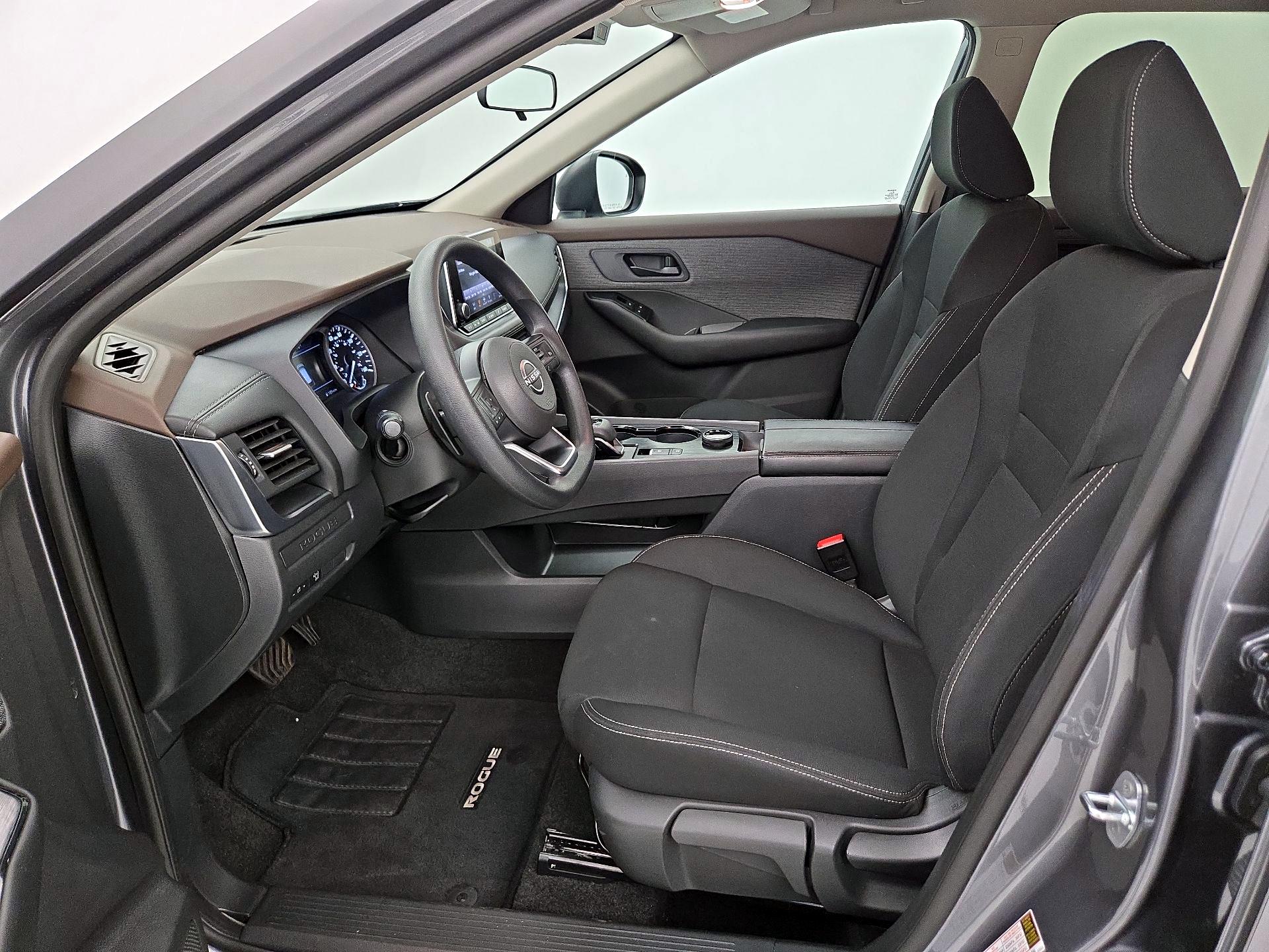 Thumbnail: 2023 Nissan Rogue - 11