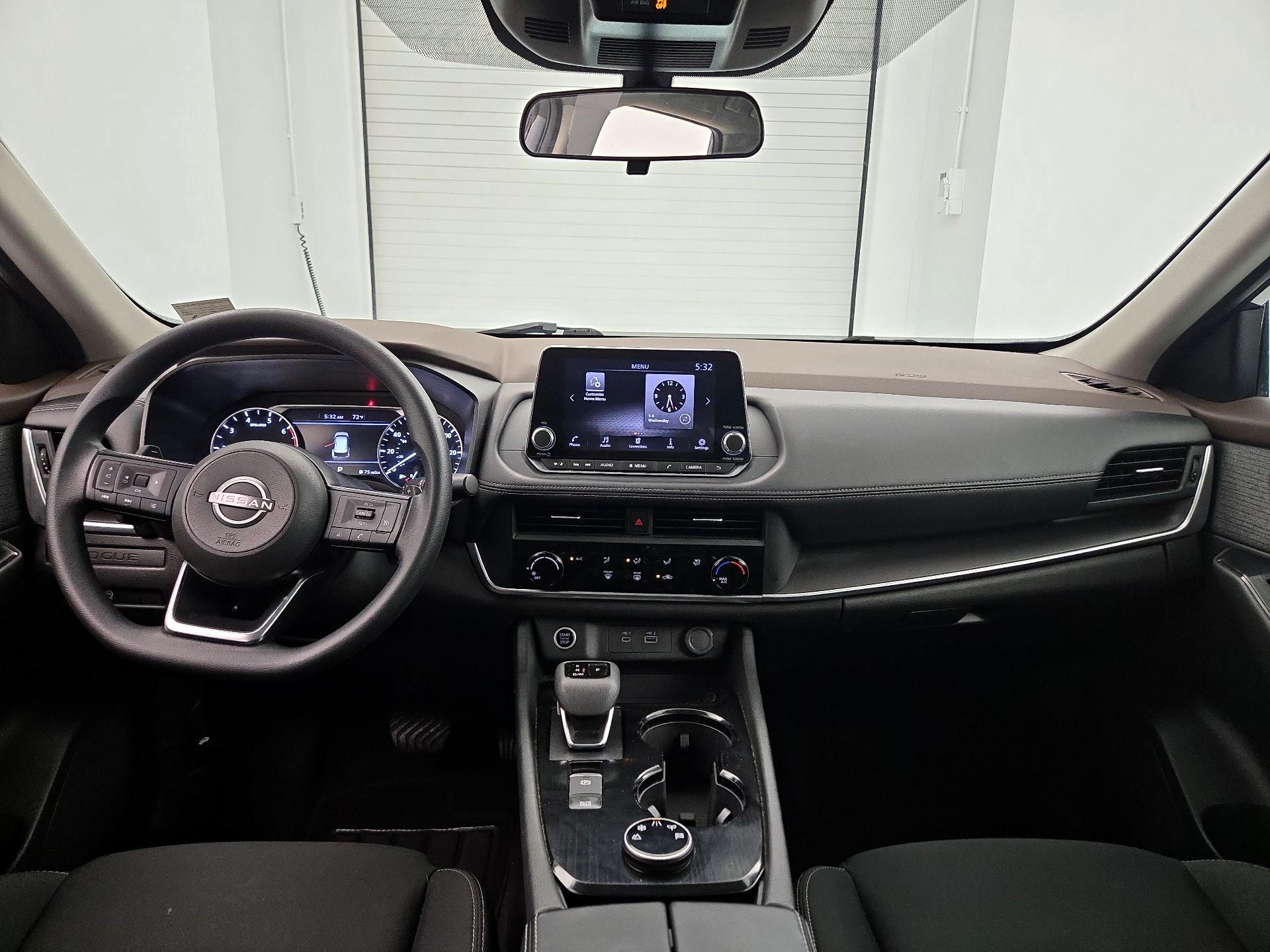 Thumbnail: 2023 Nissan Rogue - 9