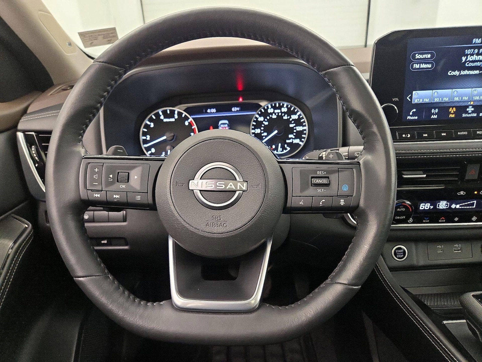 2023 Nissan Rogue SL - Photo 11