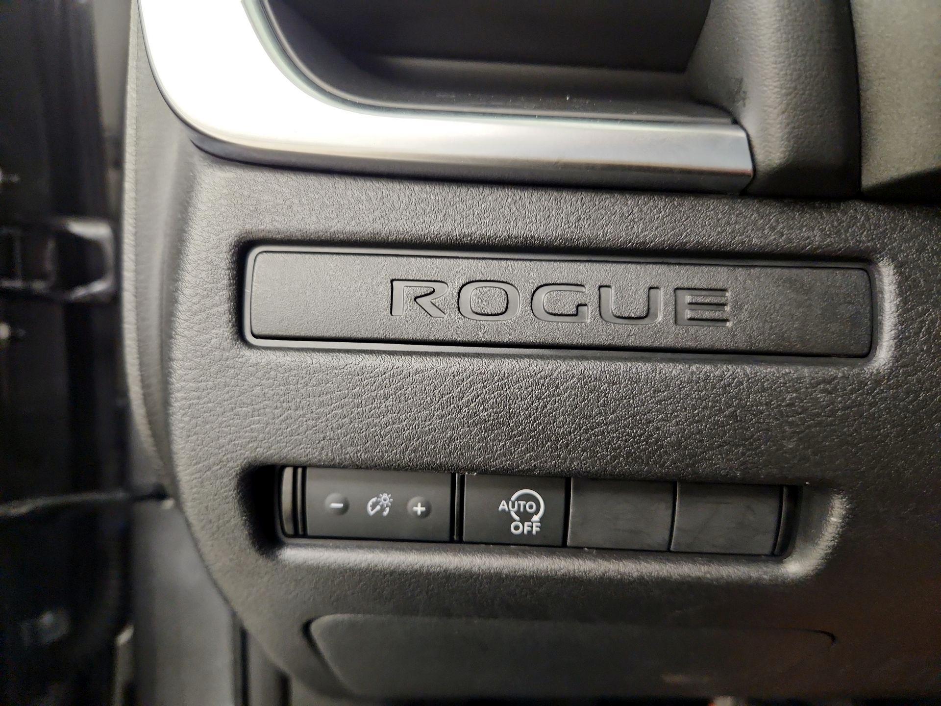 Thumbnail: 2023 Nissan Rogue - 13