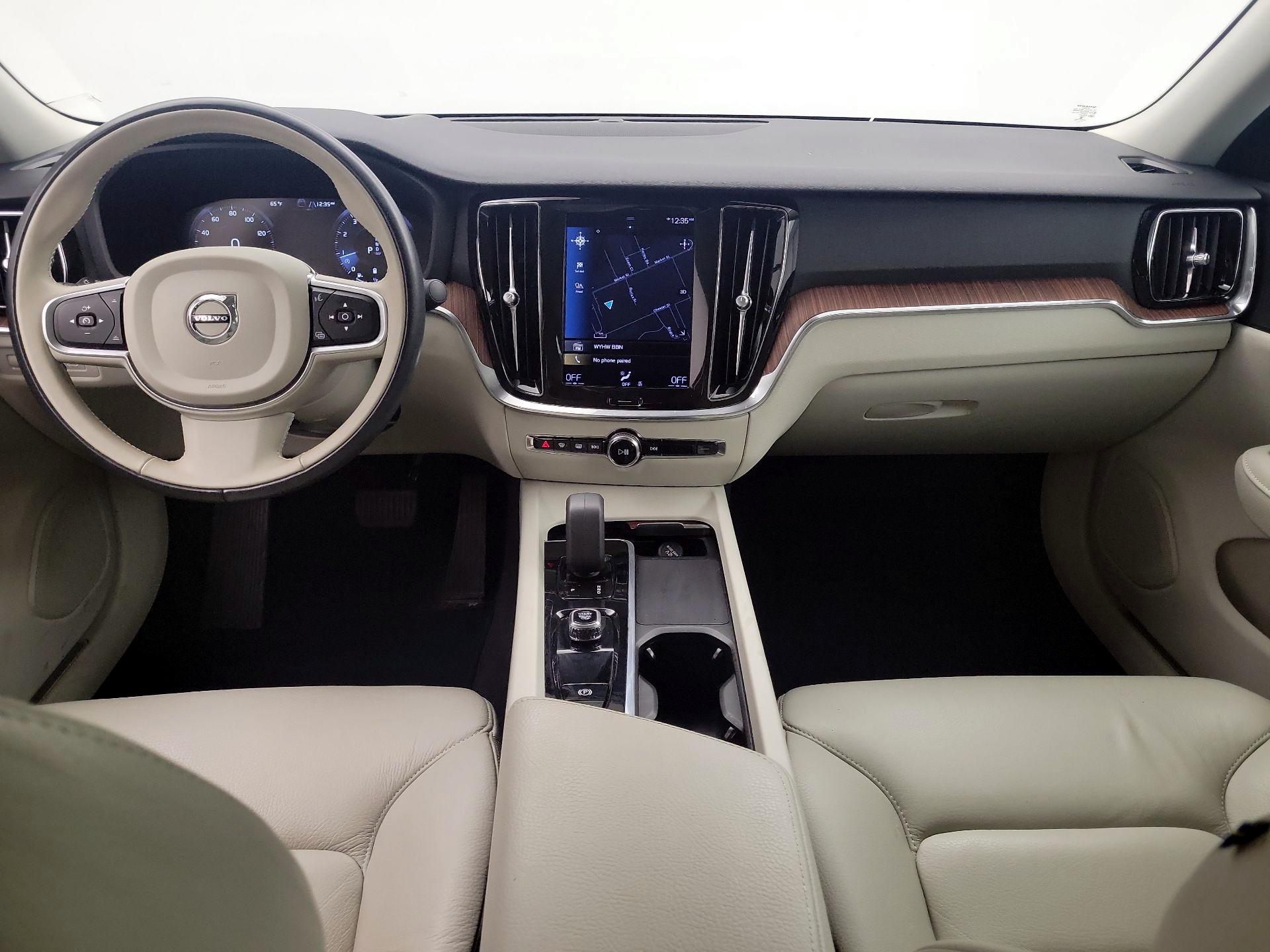 Thumbnail: 2022 Volvo S60 - 9