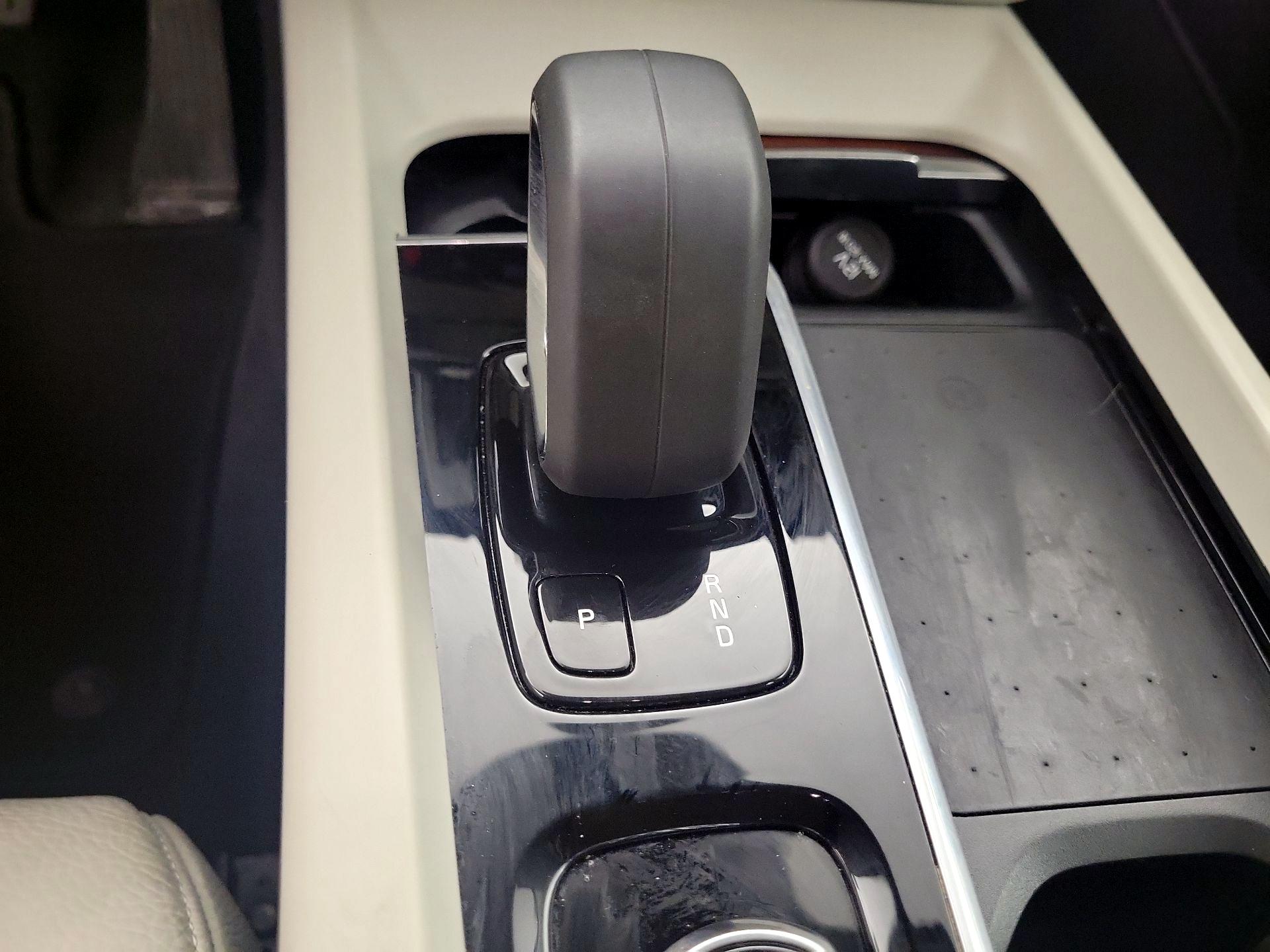 Thumbnail: 2022 Volvo S60 - 18
