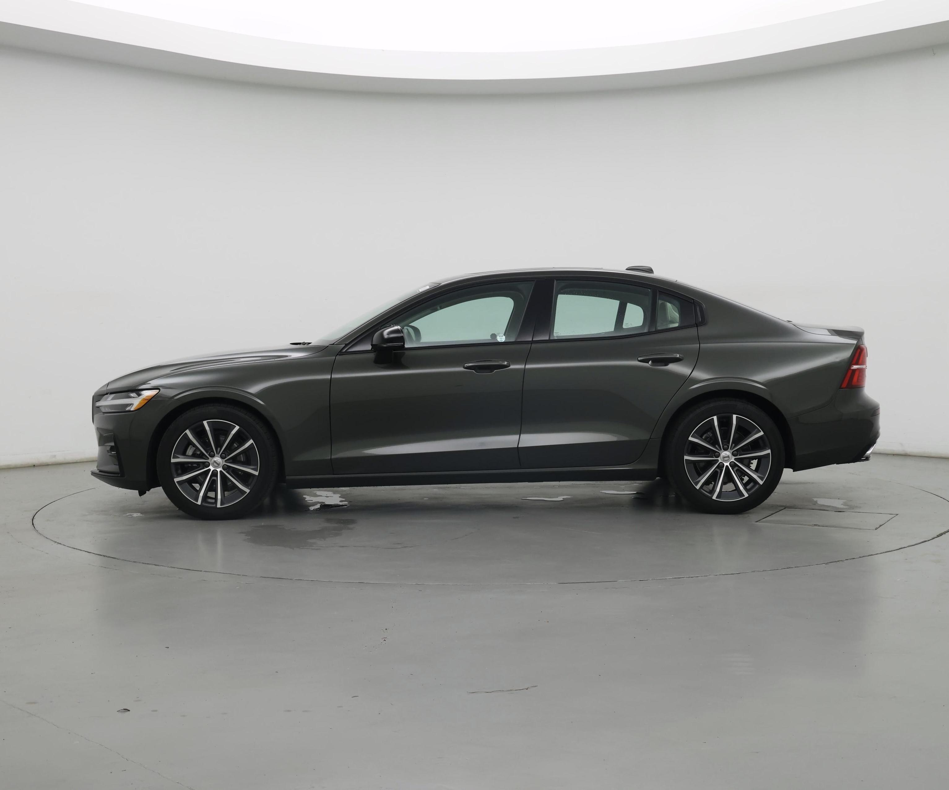 Thumbnail: 2022 Volvo S60 - 3