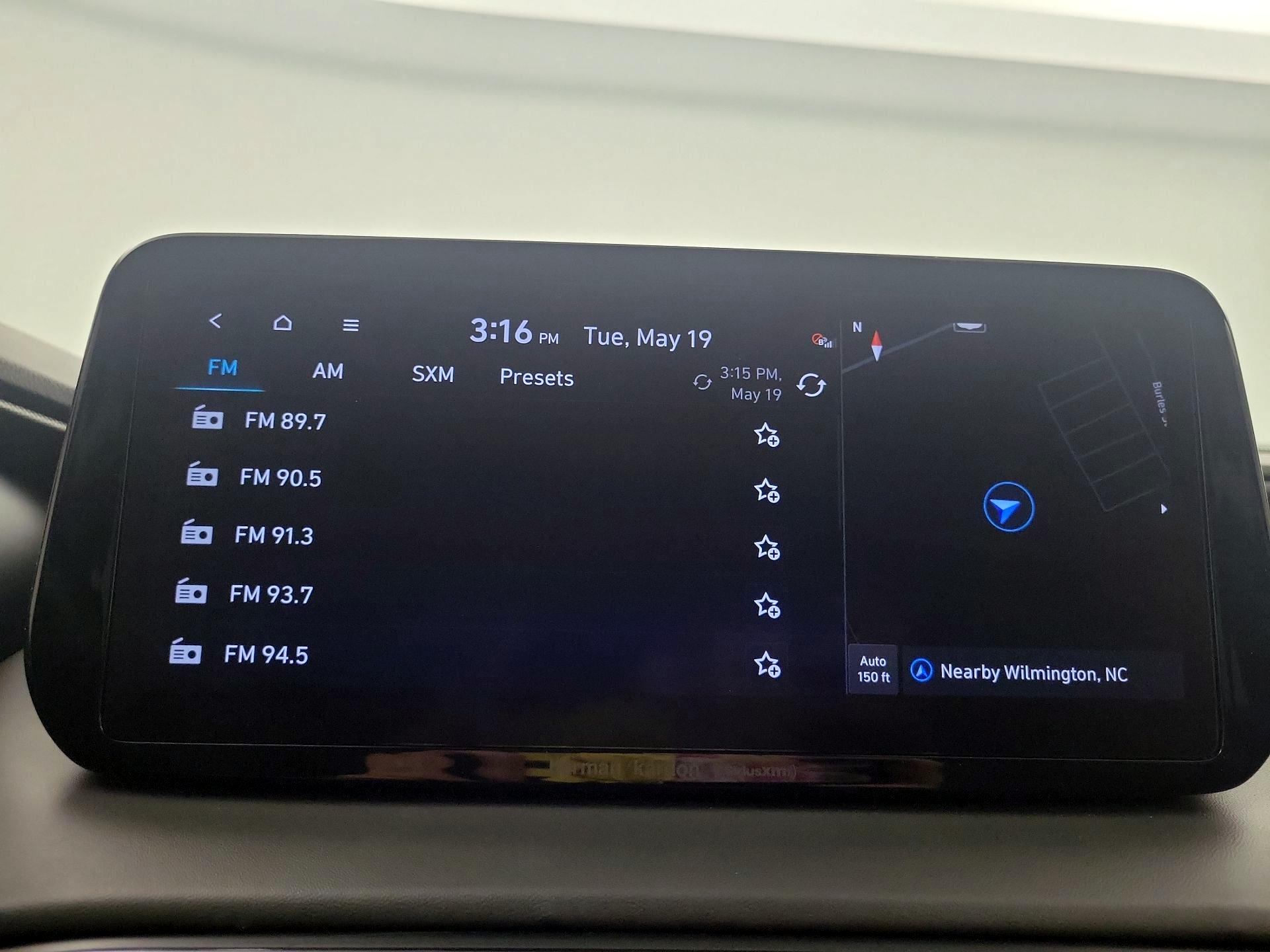 Thumbnail: 2023 Hyundai Santa Fe - 14