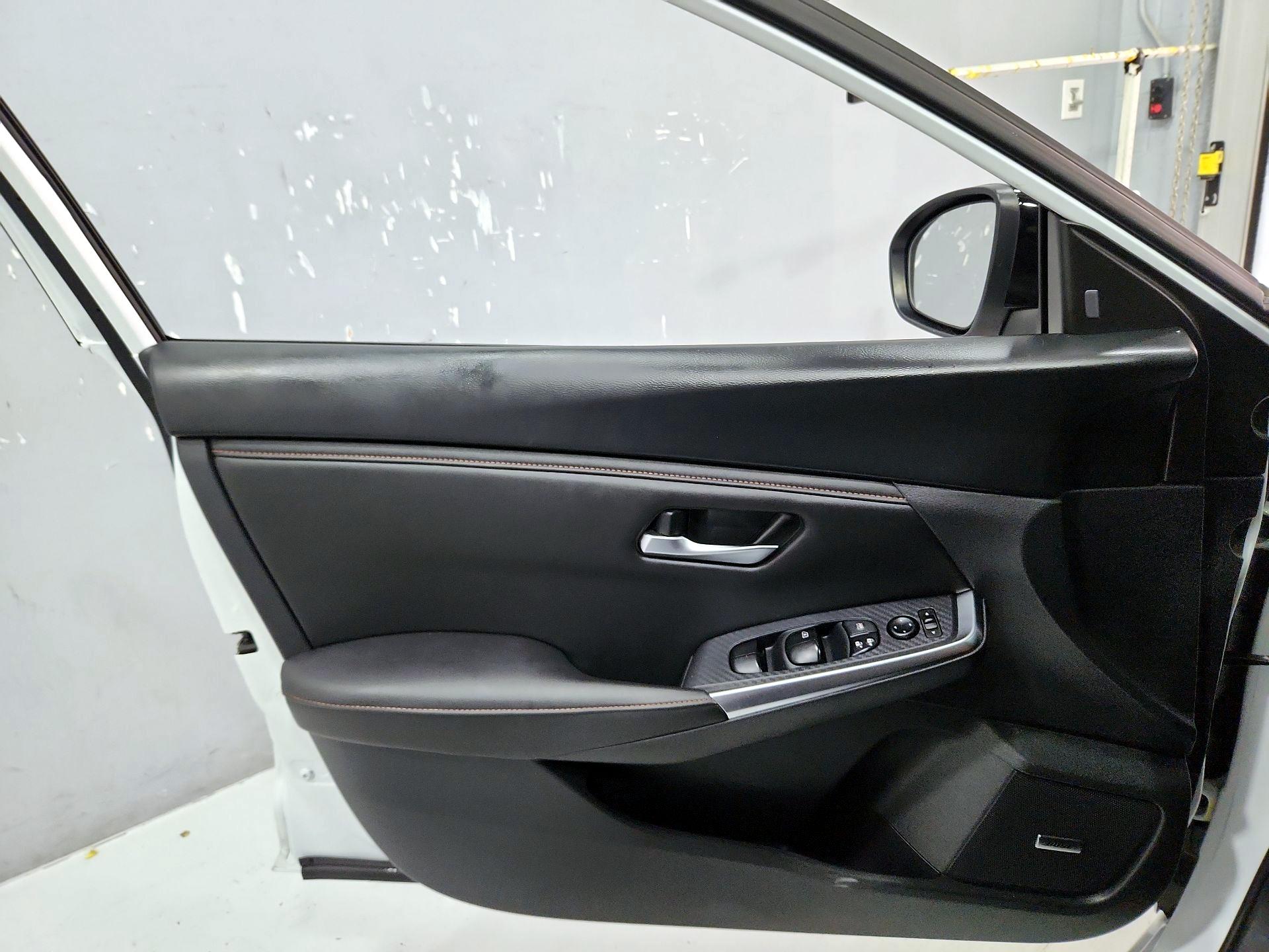 Thumbnail: 2023 Nissan Sentra - 12