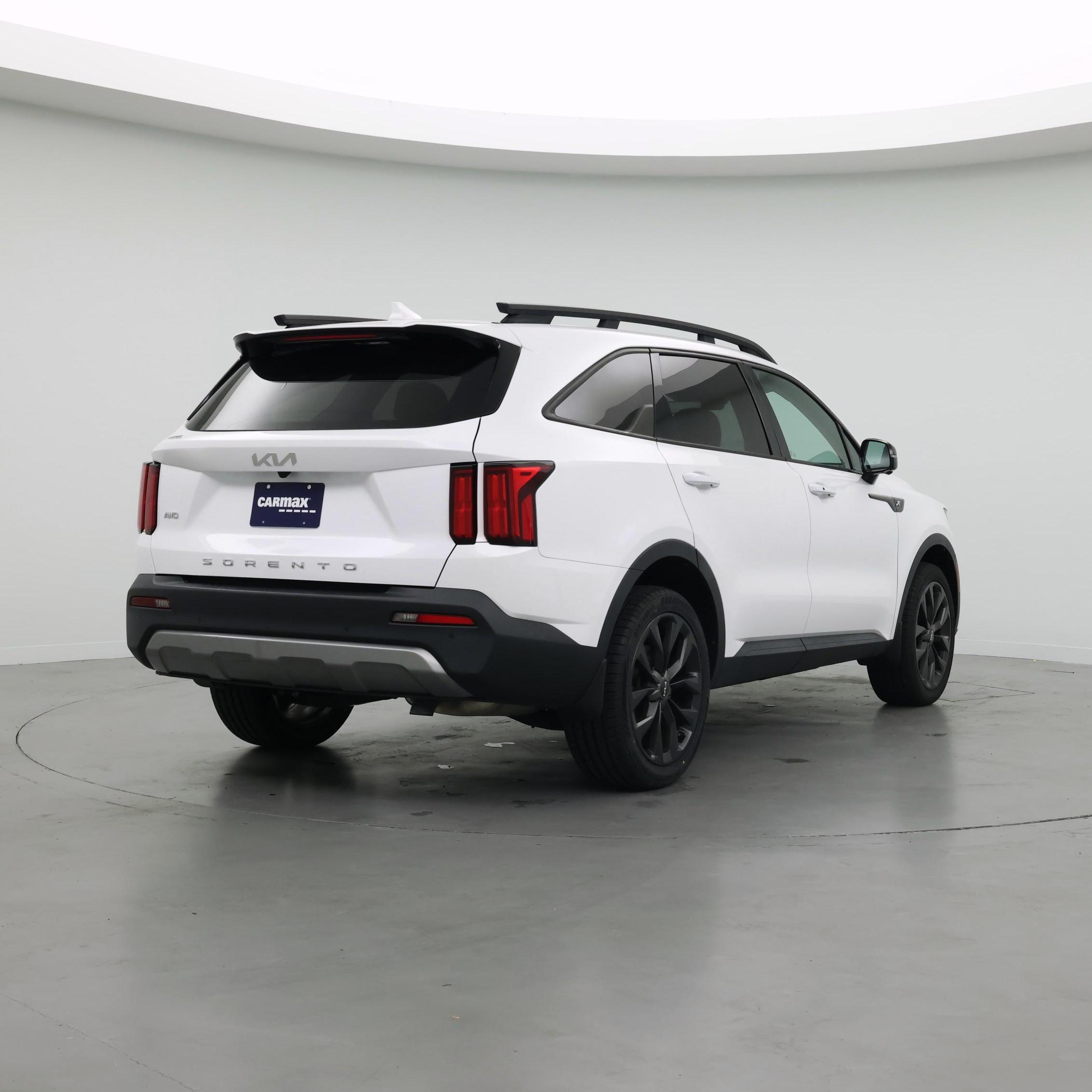 Thumbnail: 2022 Kia Sorento - 8