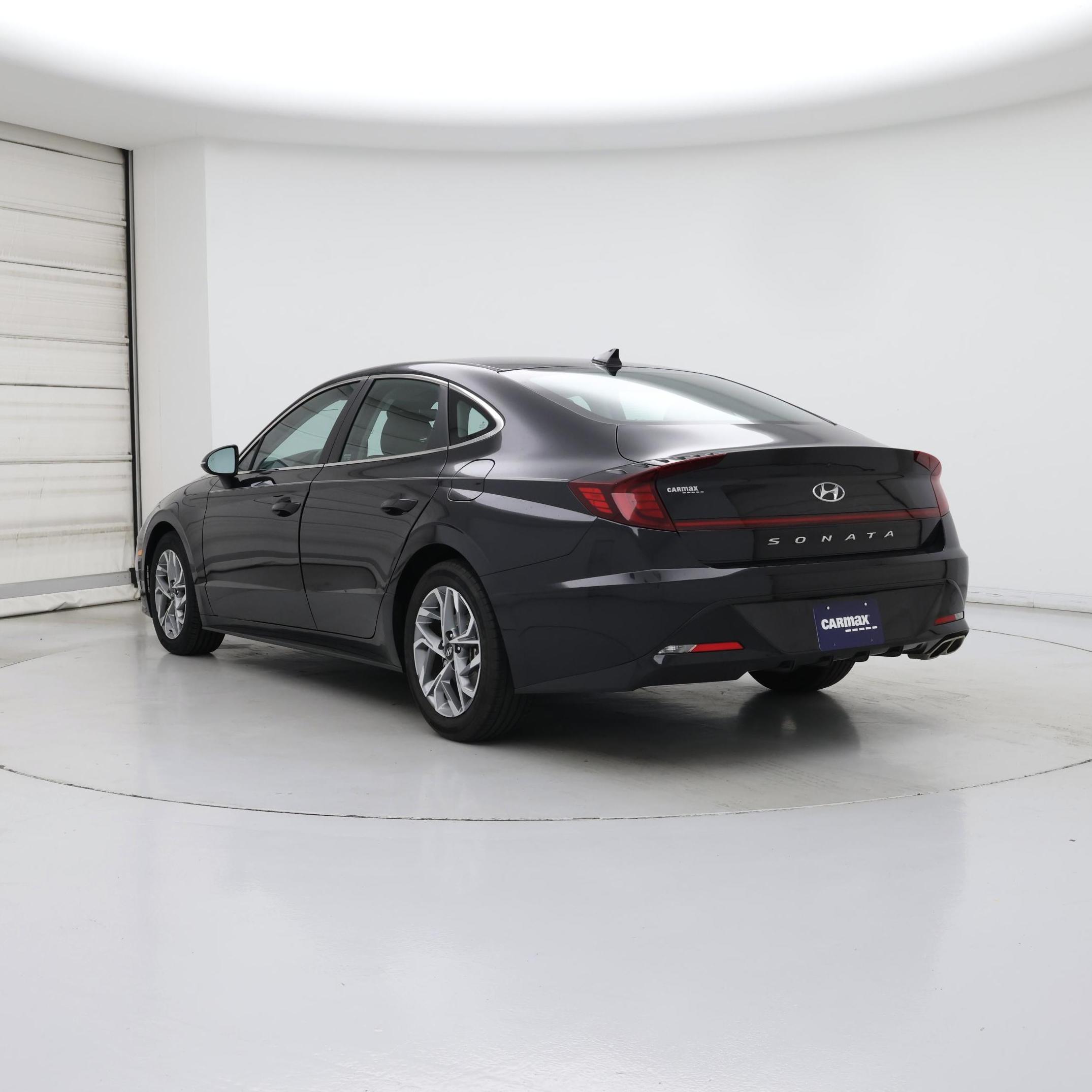 Thumbnail: 2023 Hyundai Sonata - 2