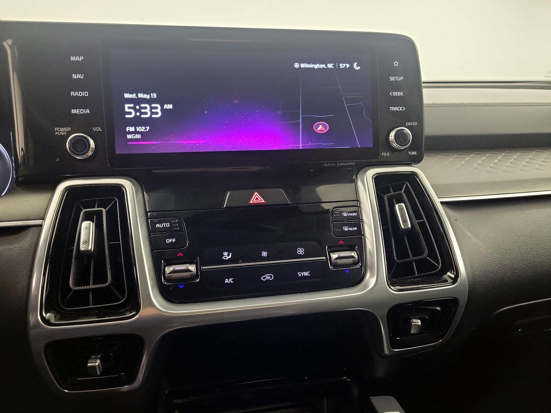 Thumbnail: 2023 Kia Sorento - 13