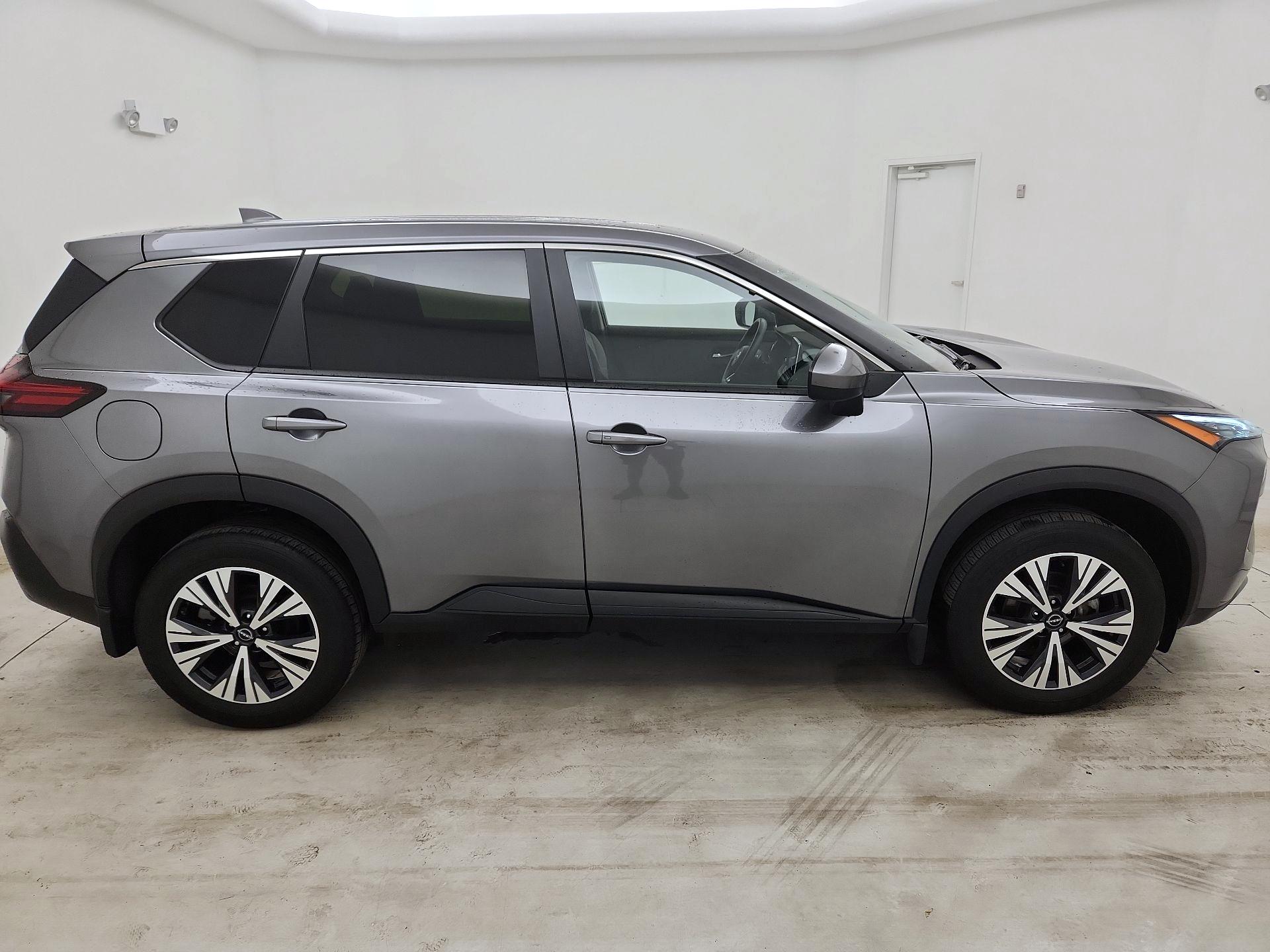 Thumbnail: 2023 Nissan Rogue - 4