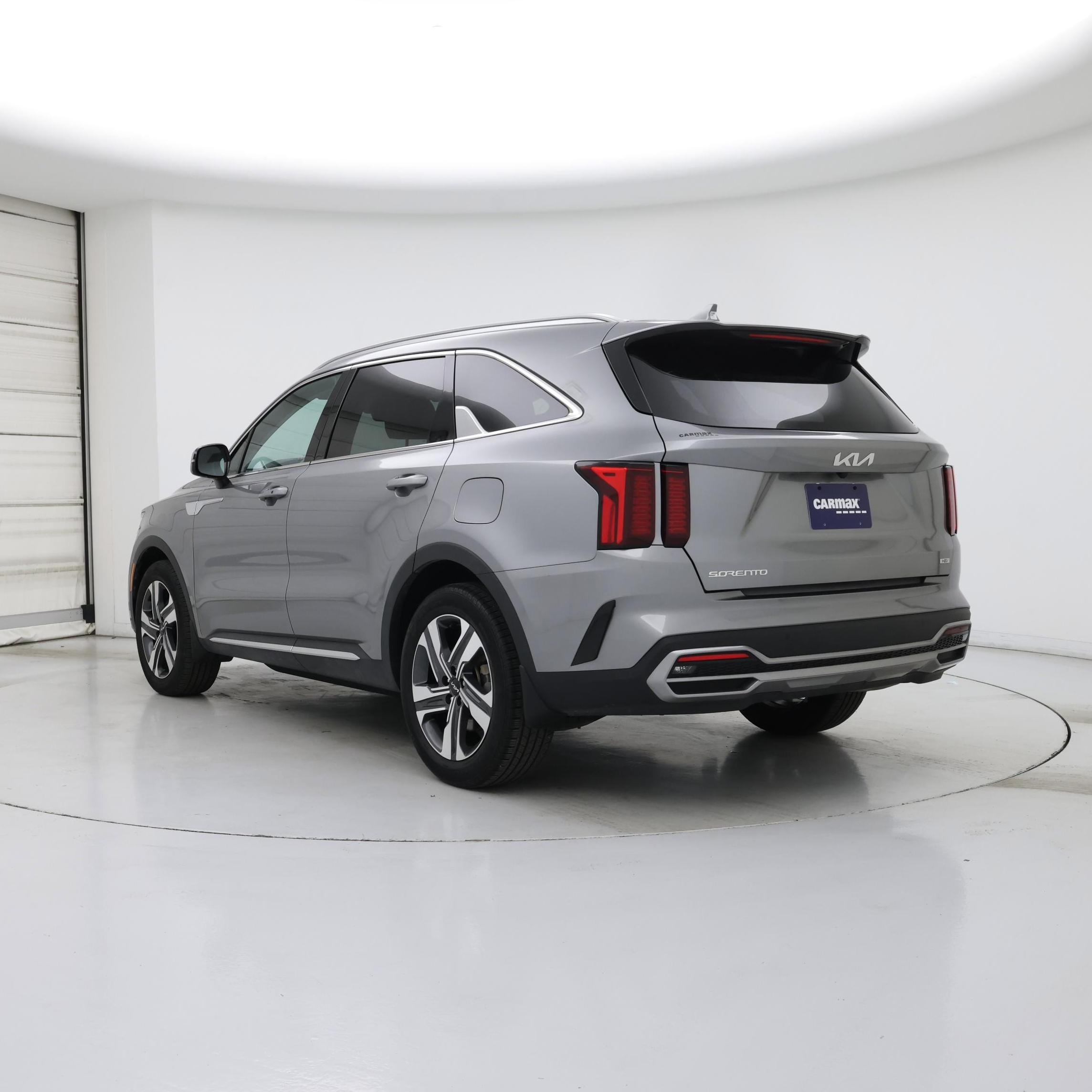 Thumbnail: 2023 Kia Sorento - 2