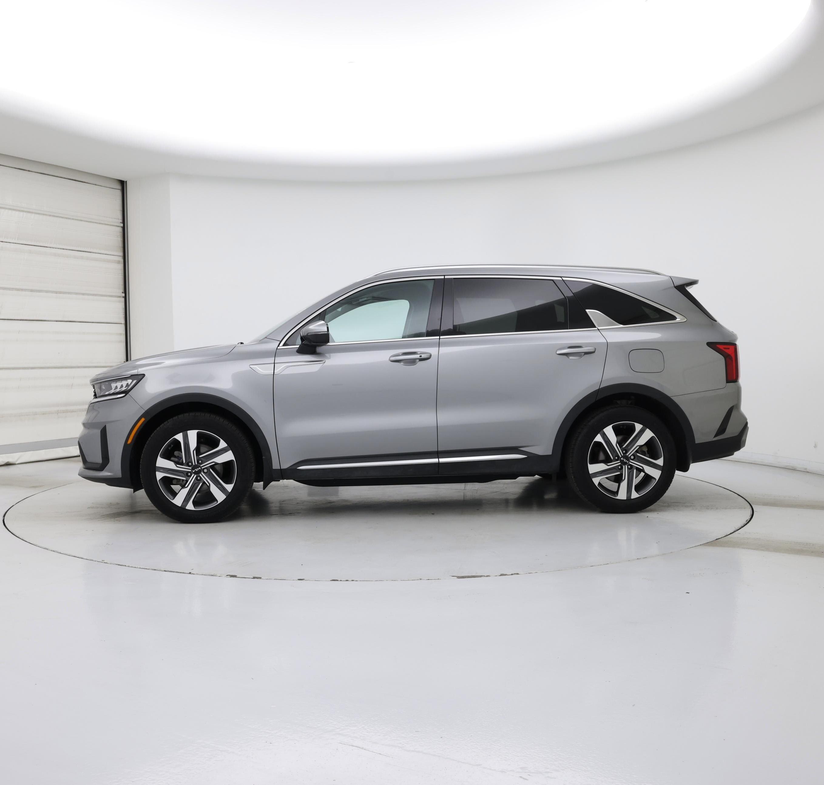 Thumbnail: 2023 Kia Sorento - 3