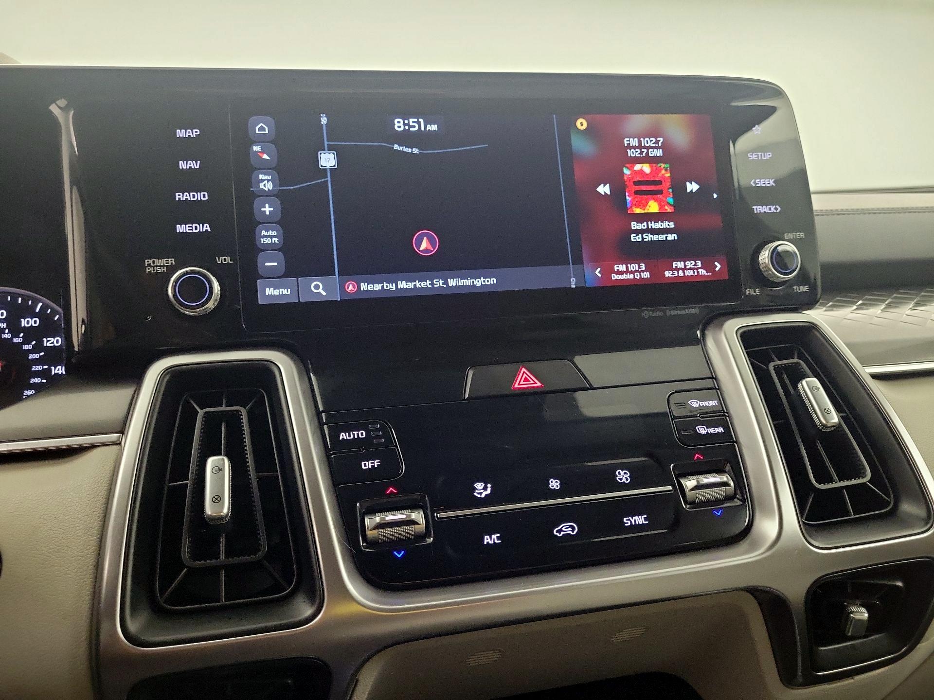 Thumbnail: 2023 Kia Sorento - 11