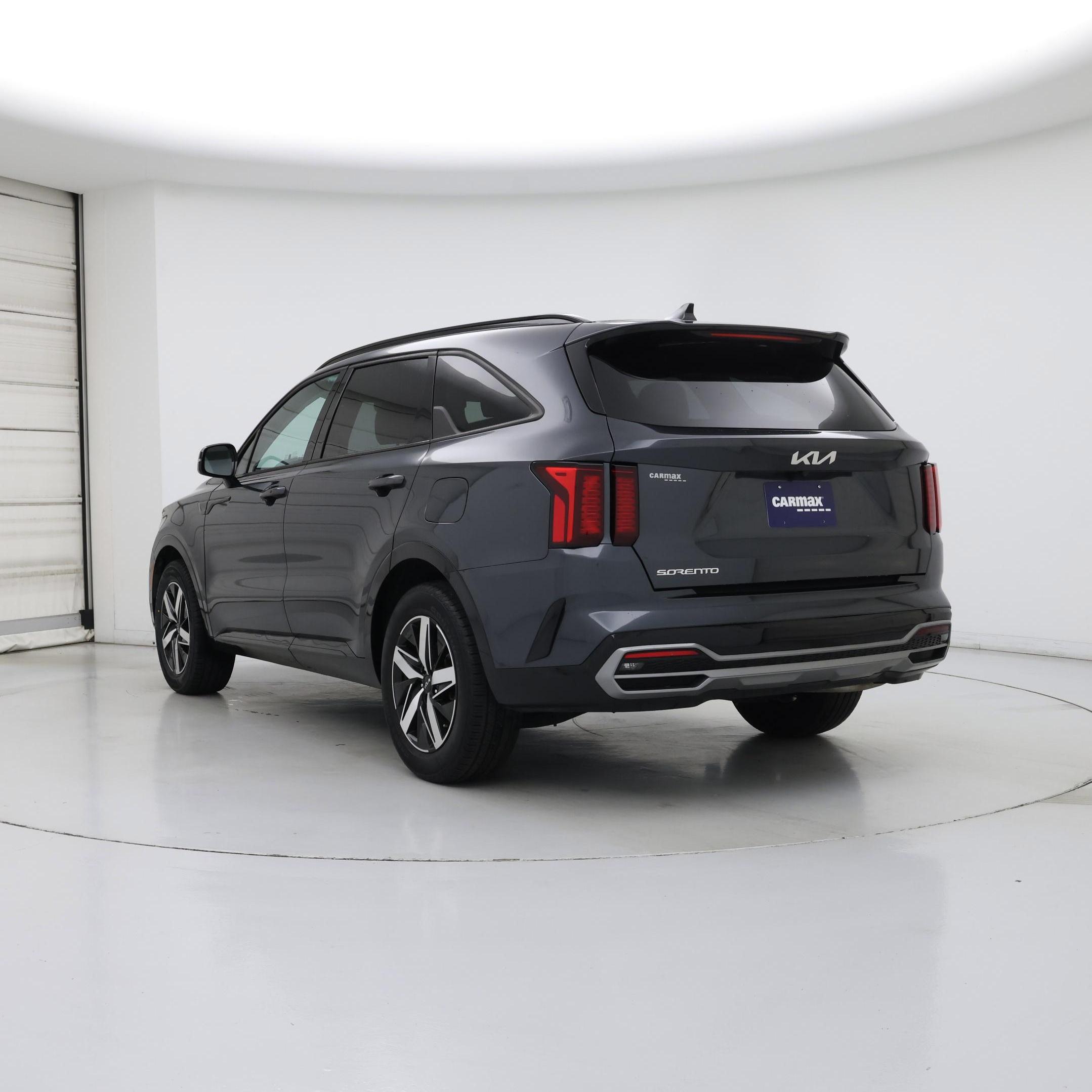 Thumbnail: 2023 Kia Sorento - 2