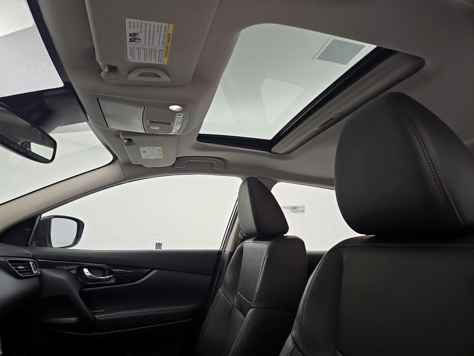 Sunroof(s) & Overhead Airbags