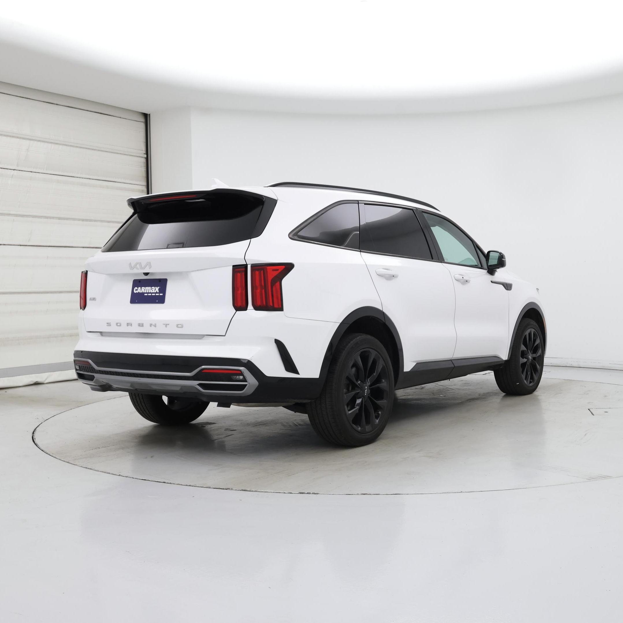 Thumbnail: 2022 Kia Sorento - 8