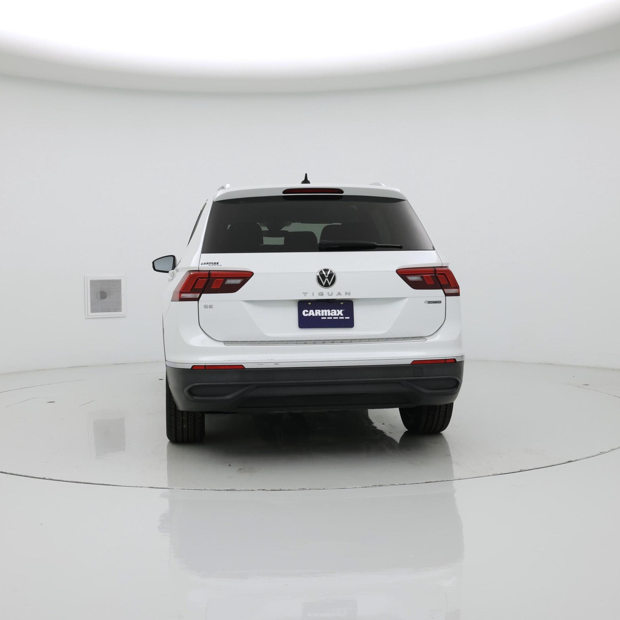 Thumbnail: 2023 Volkswagen Tiguan - 6