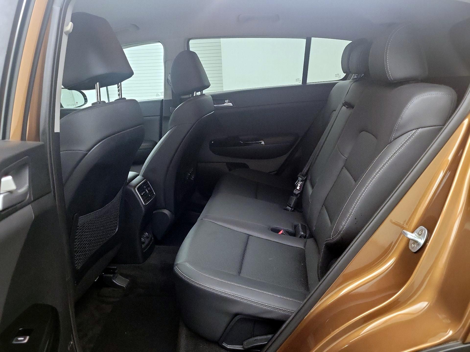 Thumbnail: 2020 Kia Sportage - 17