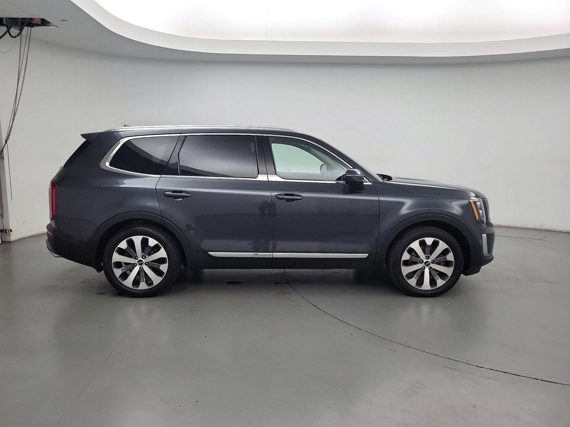Thumbnail: 2022 Kia Telluride - 4
