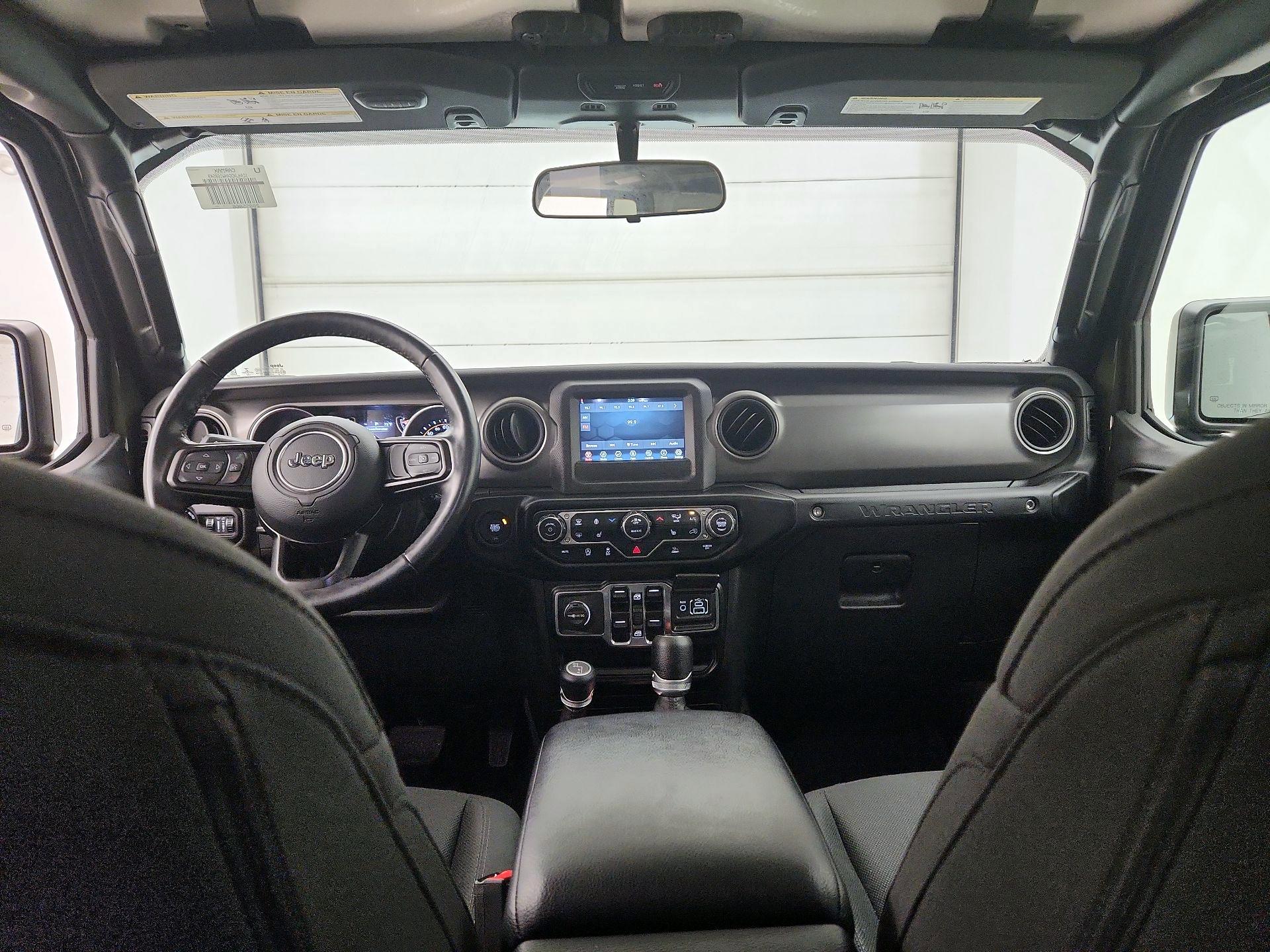 Thumbnail: 2022 Jeep Wrangler - 9