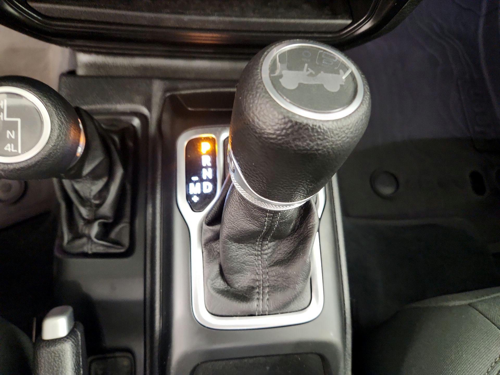 Thumbnail: 2022 Jeep Wrangler - 17