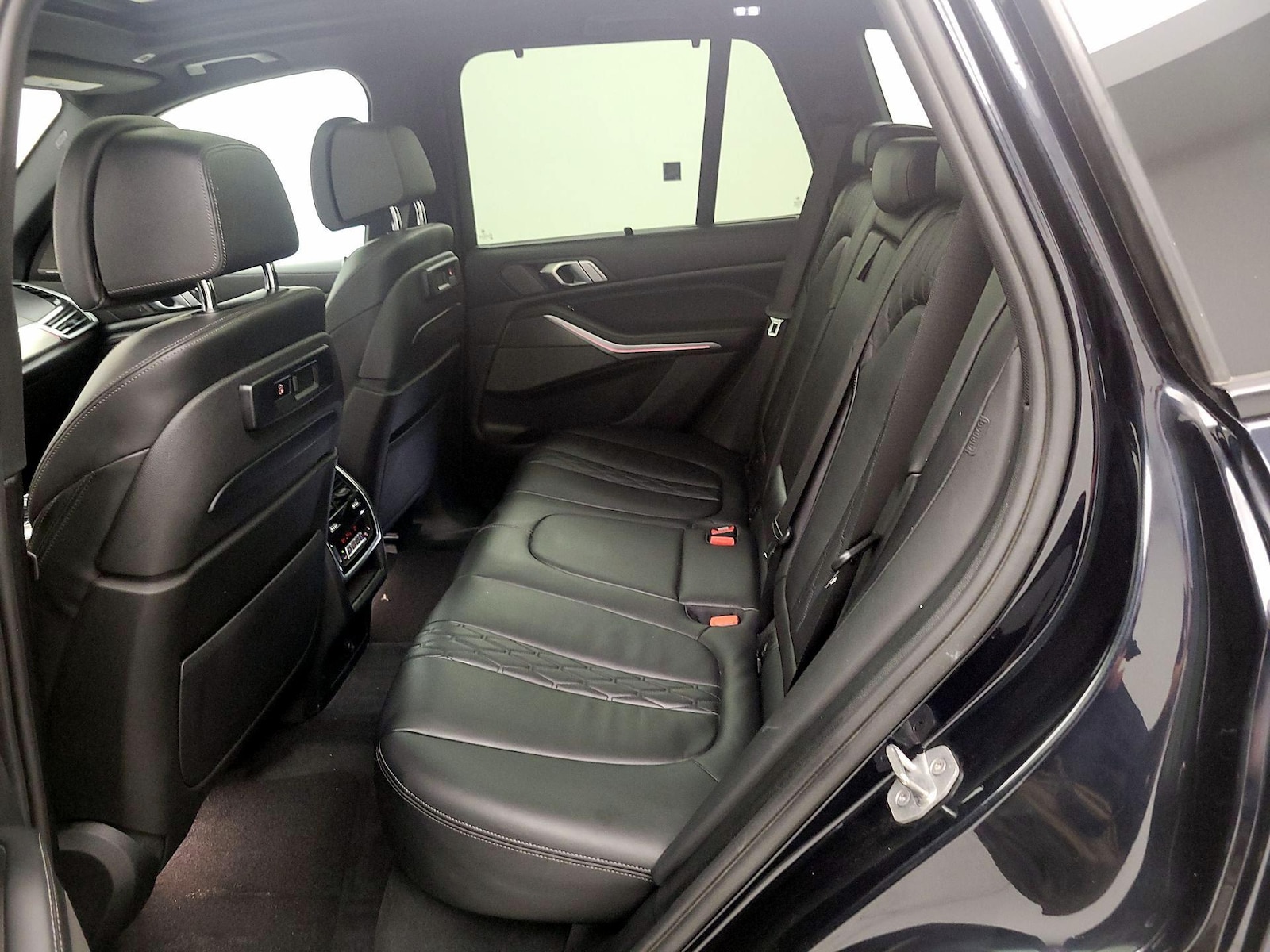 2020 BMW X5 M50i - Photo 21