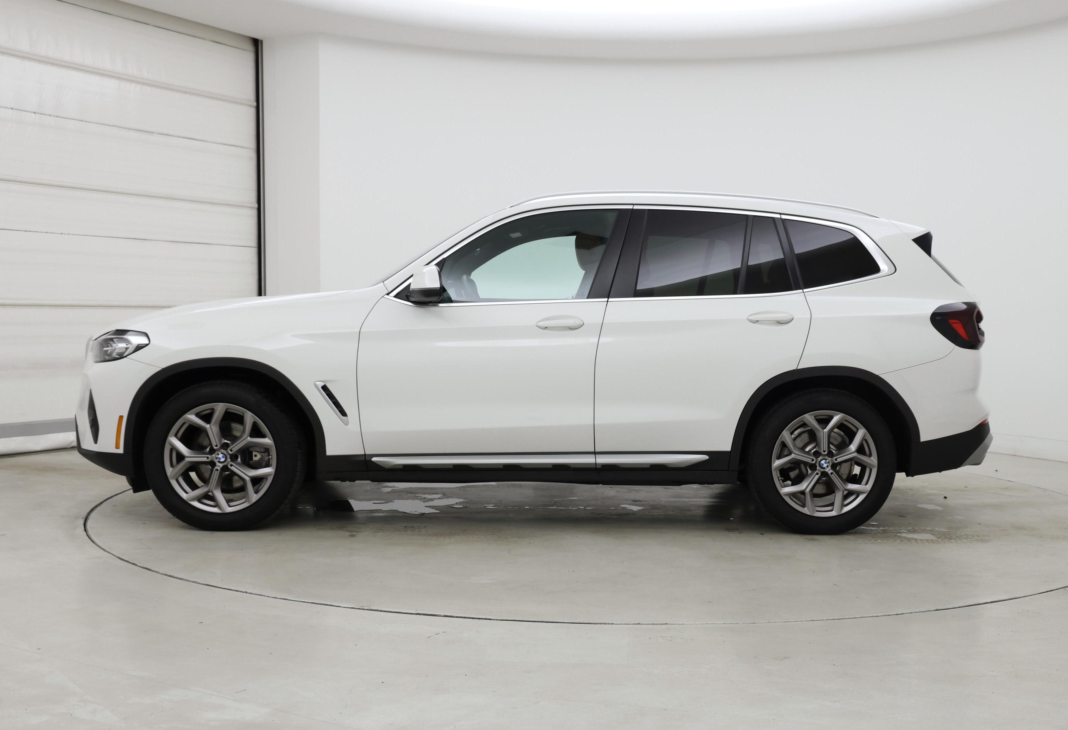 Thumbnail: 2022 BMW X3 - 3