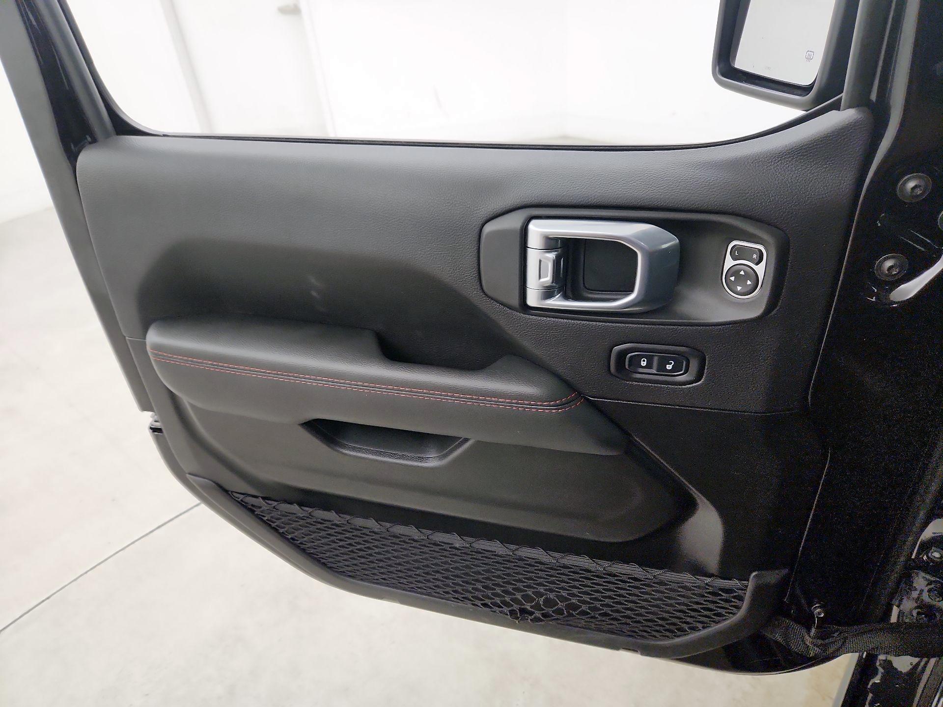 Thumbnail: 2022 Jeep Wrangler - 10