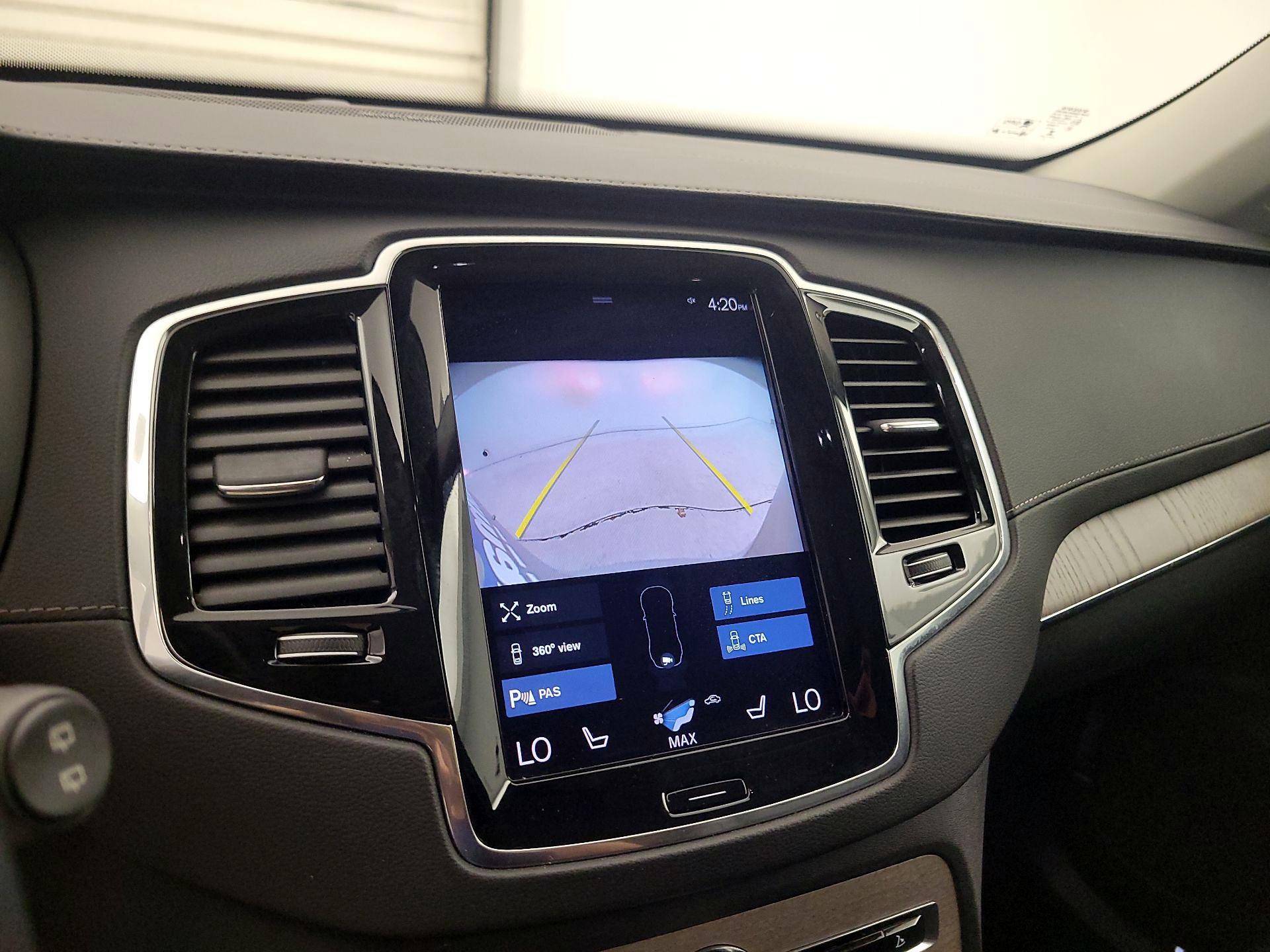 Thumbnail: 2022 Volvo XC90 - 14