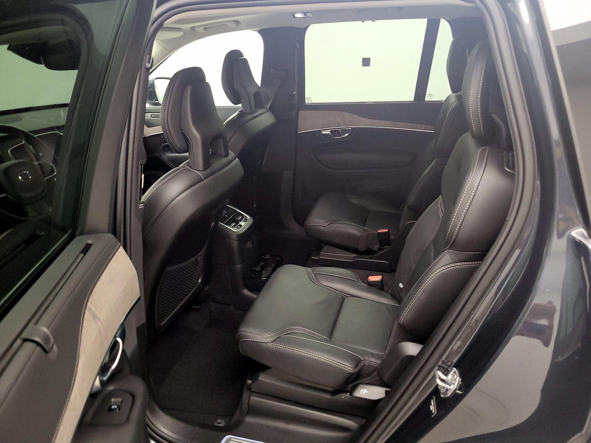 Thumbnail: 2022 Volvo XC90 - 20