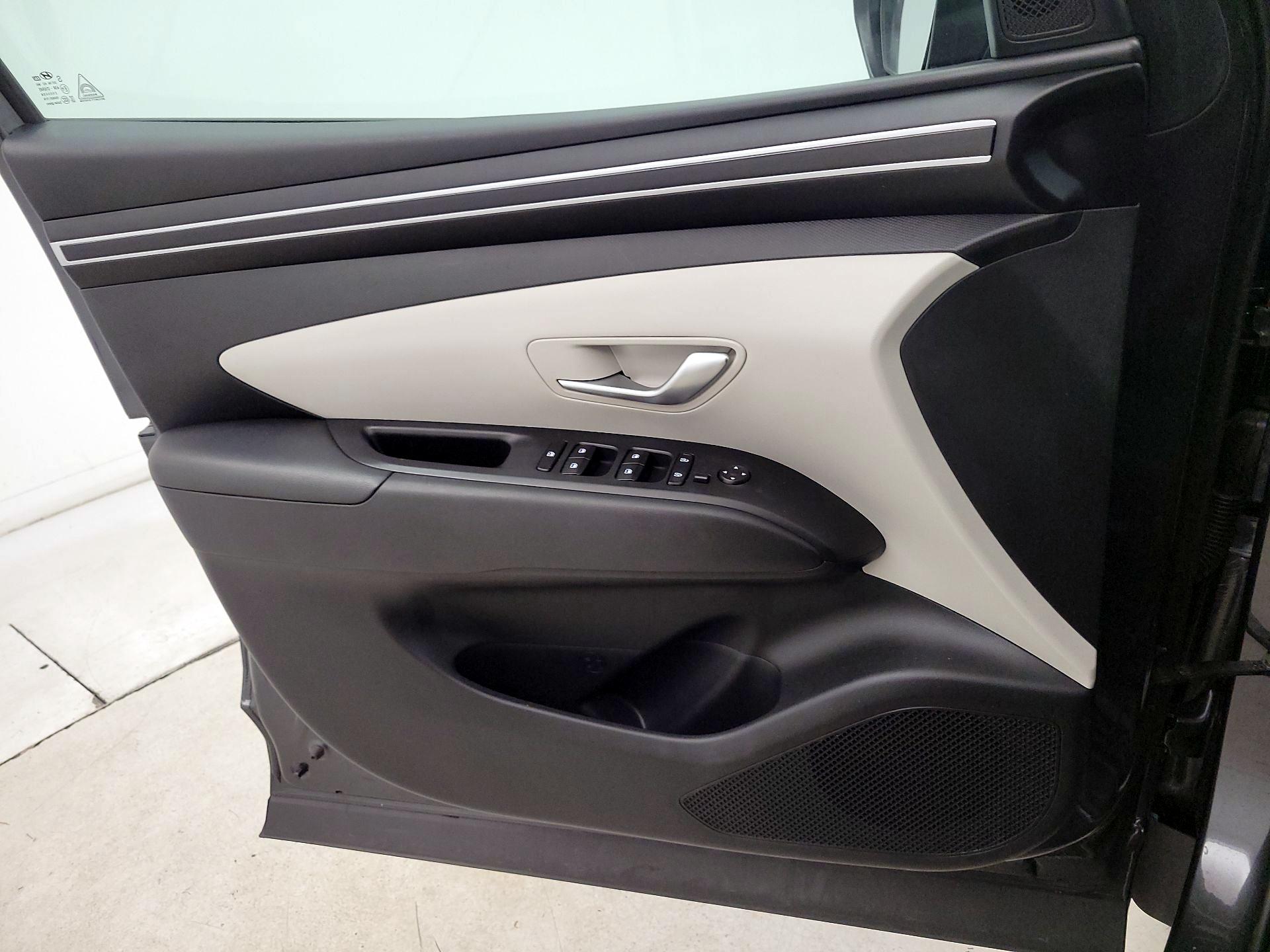 Thumbnail: 2023 Hyundai Tucson - 12