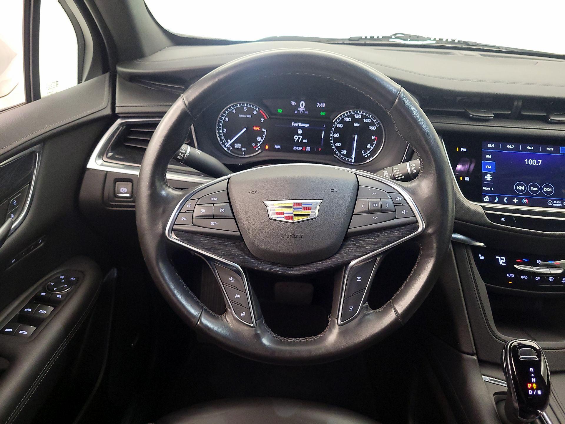 Thumbnail: 2022 Cadillac XT5 - 10