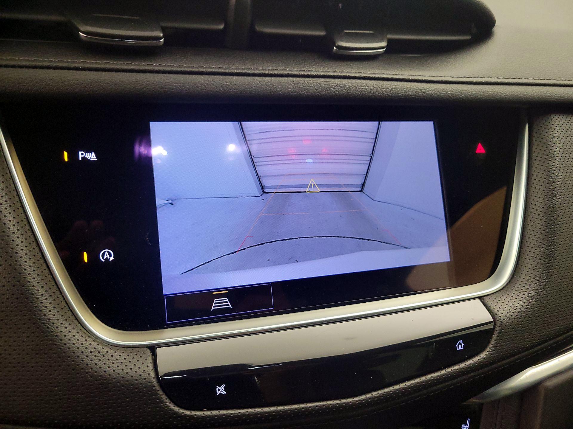 Thumbnail: 2022 Cadillac XT5 - 14
