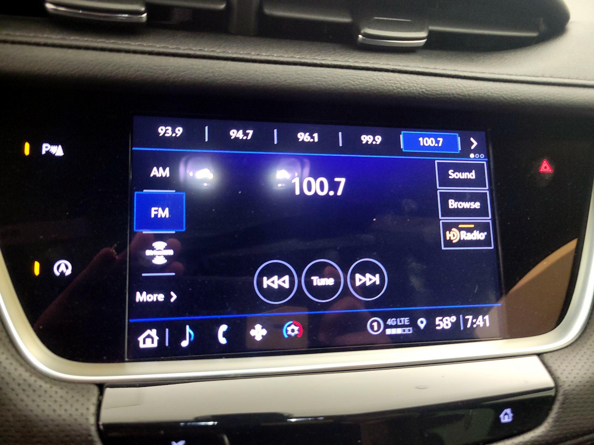 Thumbnail: 2022 Cadillac XT5 - 15