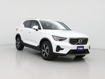 2023 Volvo XC40 B5 Plus Bright Theme