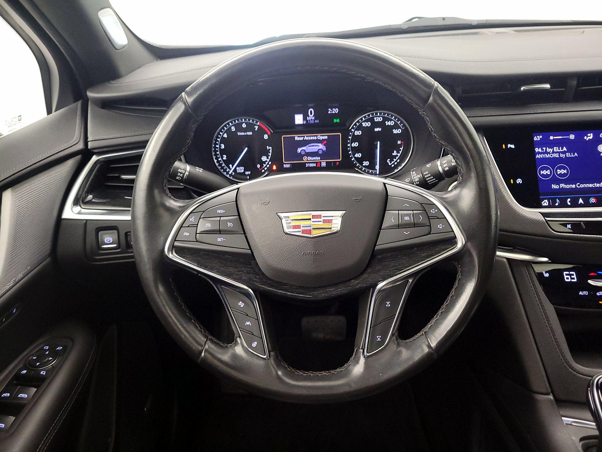 Thumbnail: 2022 Cadillac XT5 - 10