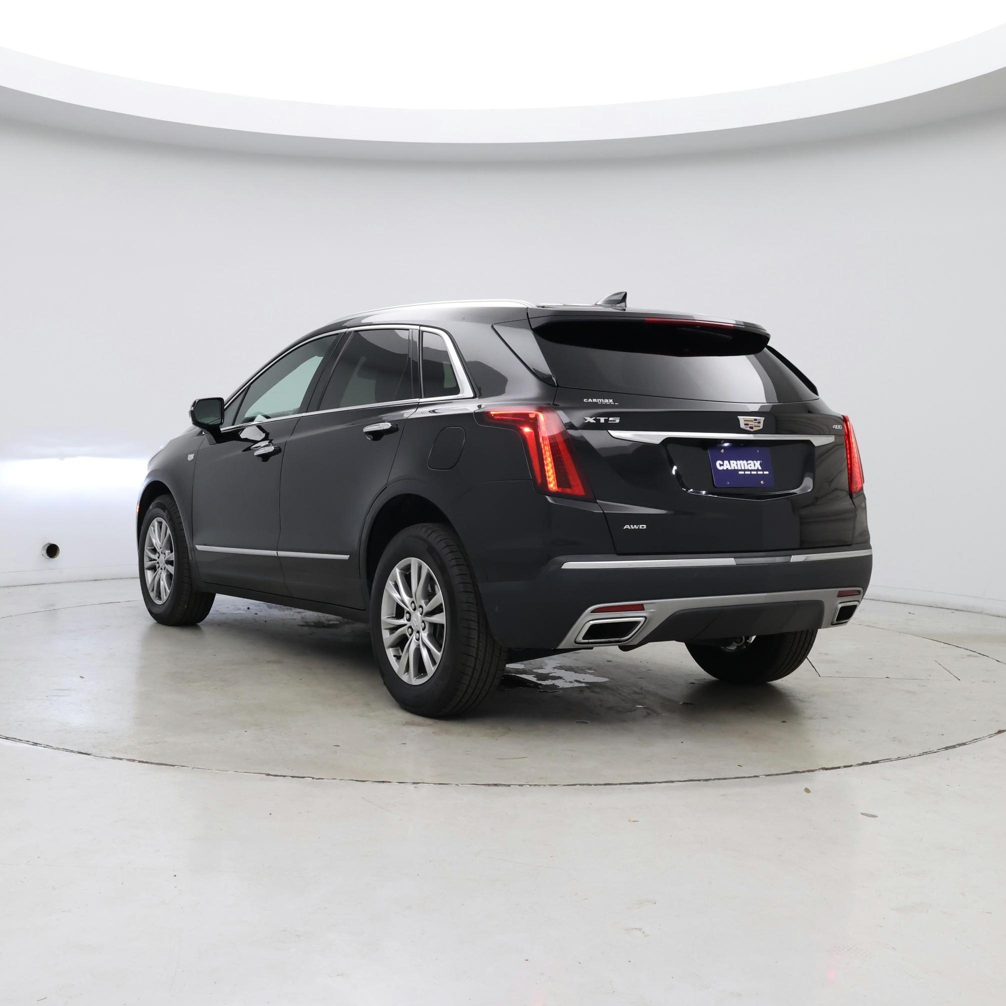 Thumbnail: 2022 Cadillac XT5 - 2