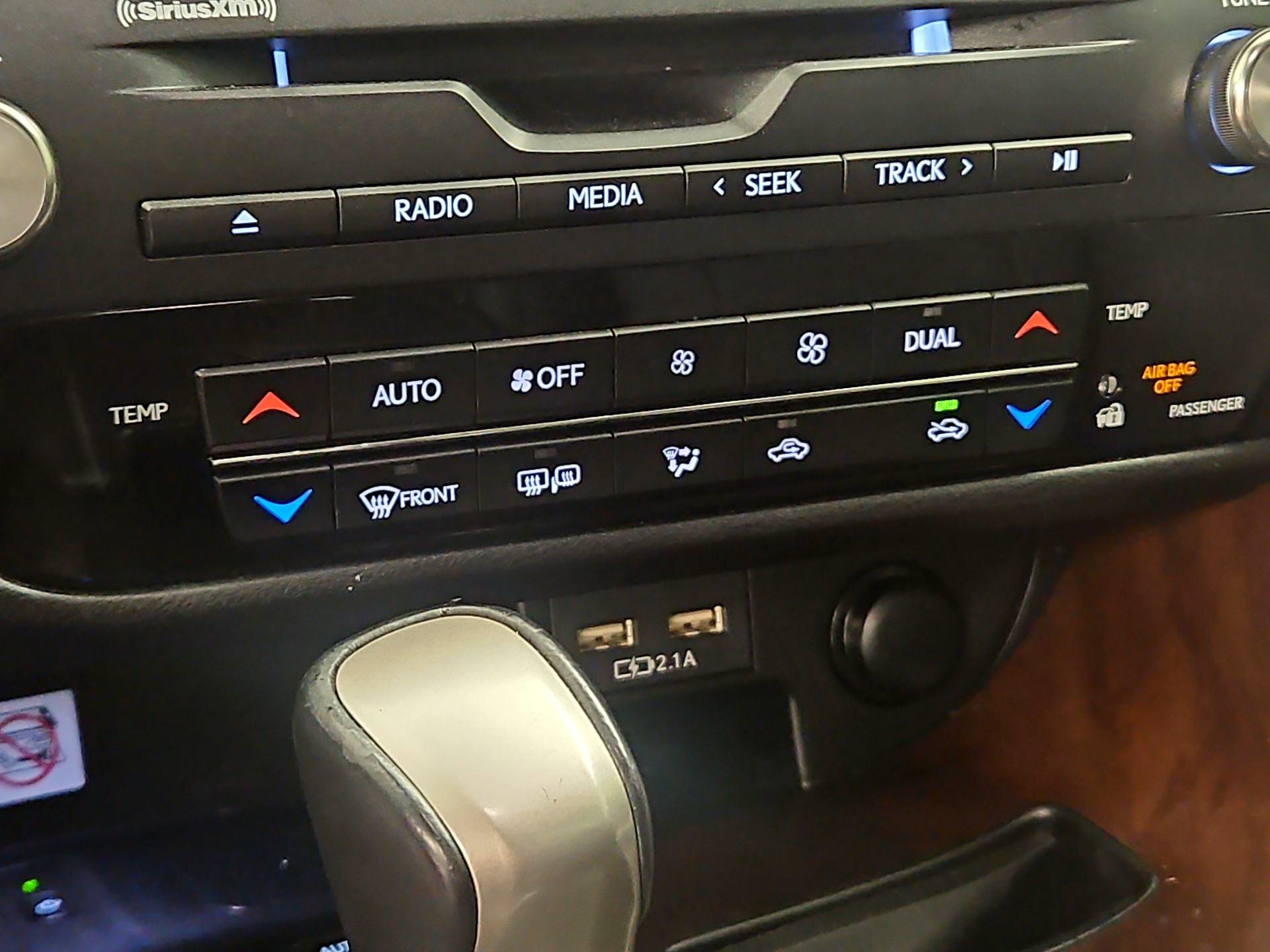 Thumbnail: 2021 Lexus RX - 16