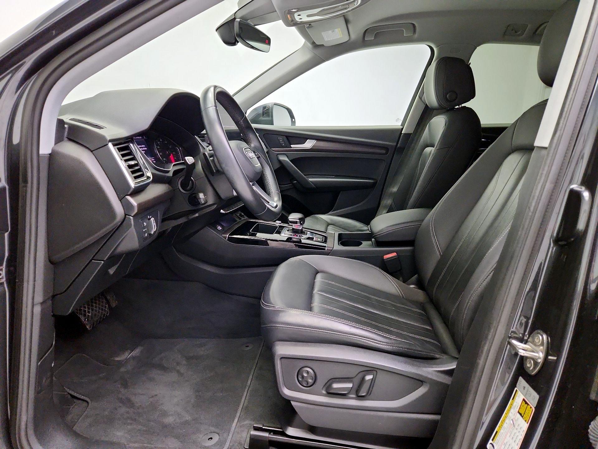 Thumbnail: 2023 Audi Q5 - 11