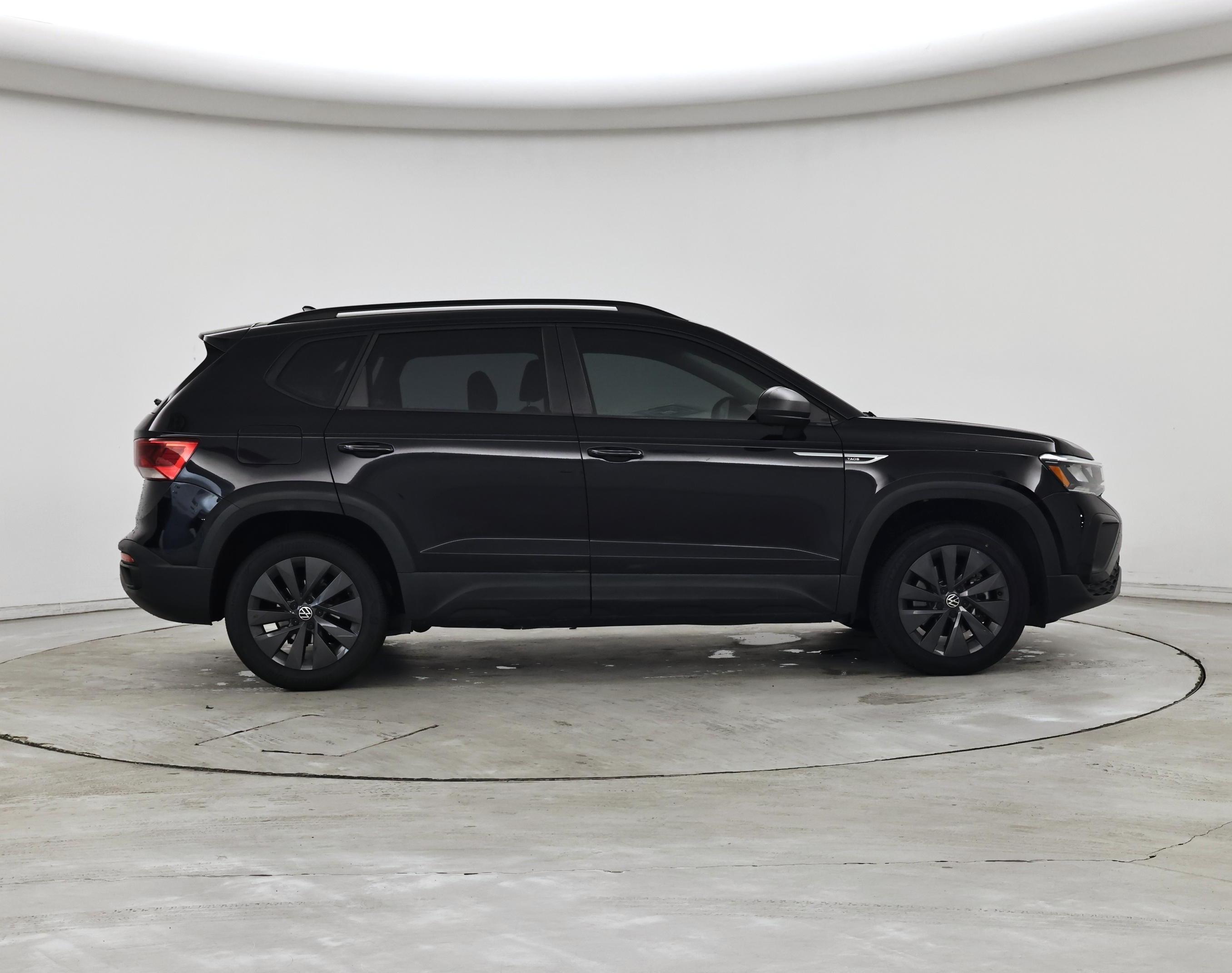 Thumbnail: 2023 Volkswagen Taos - 7