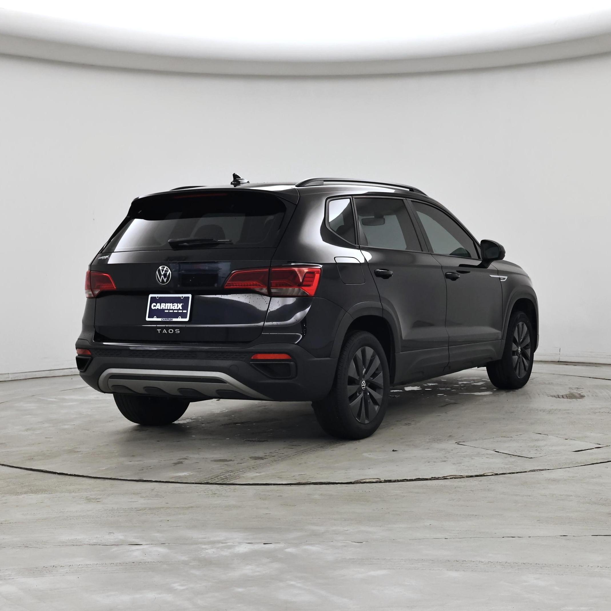 Thumbnail: 2023 Volkswagen Taos - 8