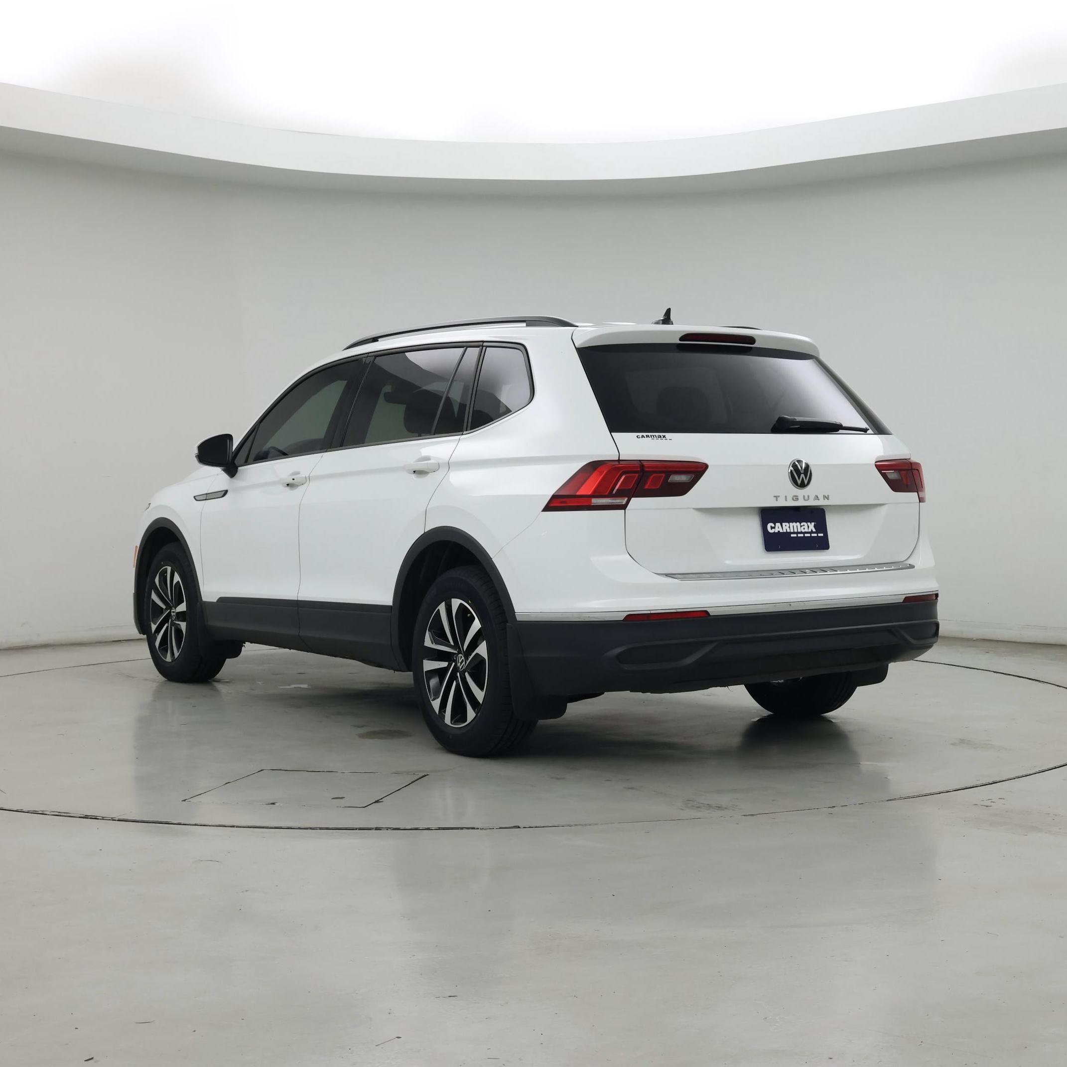 Thumbnail: 2024 Volkswagen Tiguan - 2