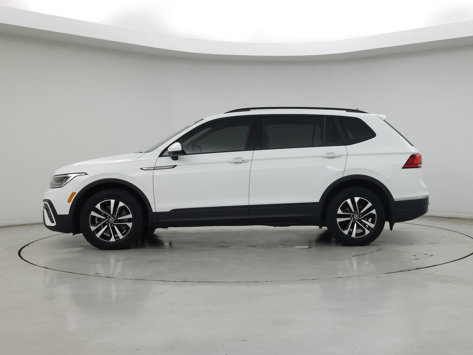 2024 Volkswagen Tiguan S - Photo 4