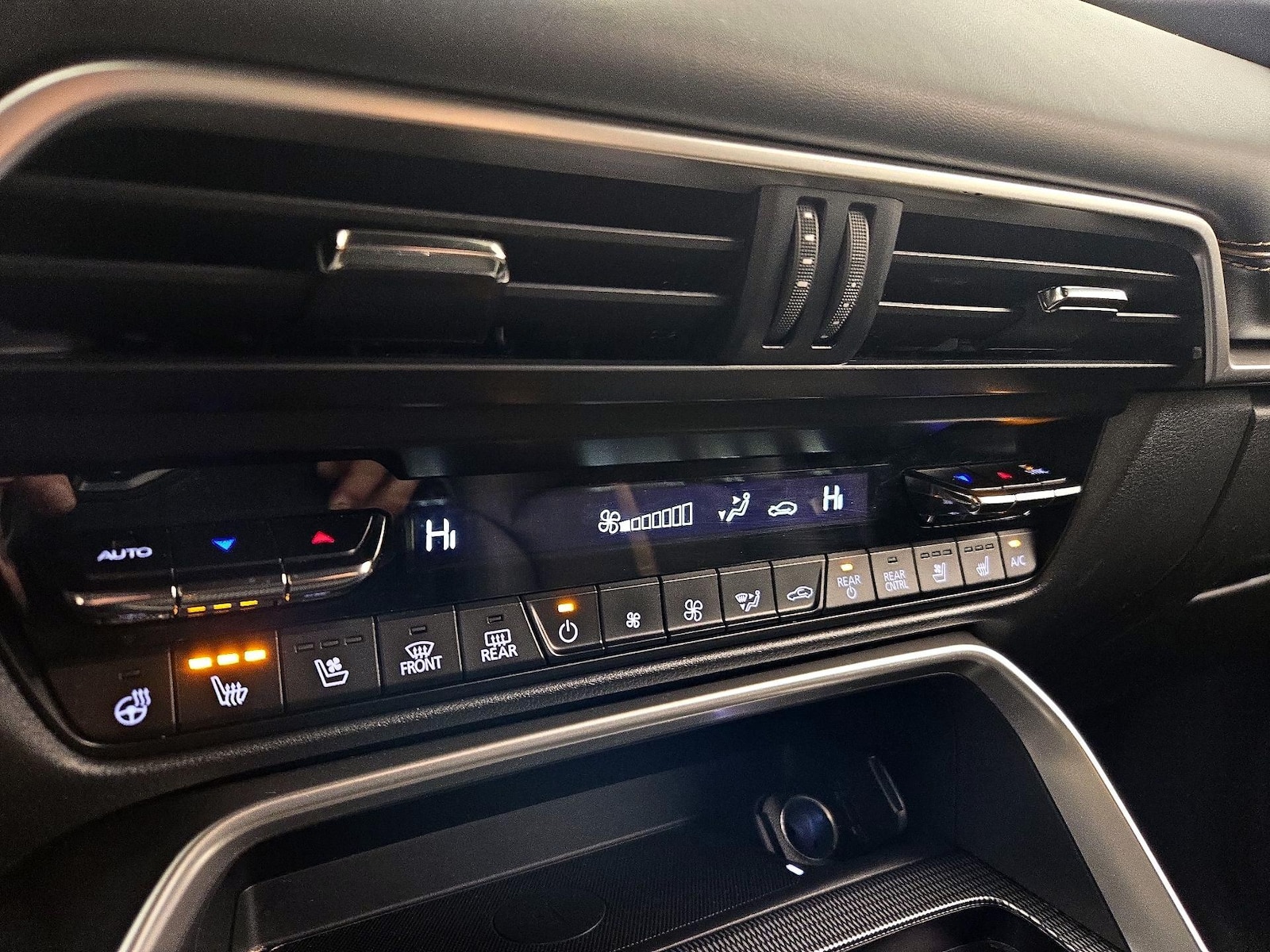 2024 Mazda CX-90 Premium Plus Package - Photo 16